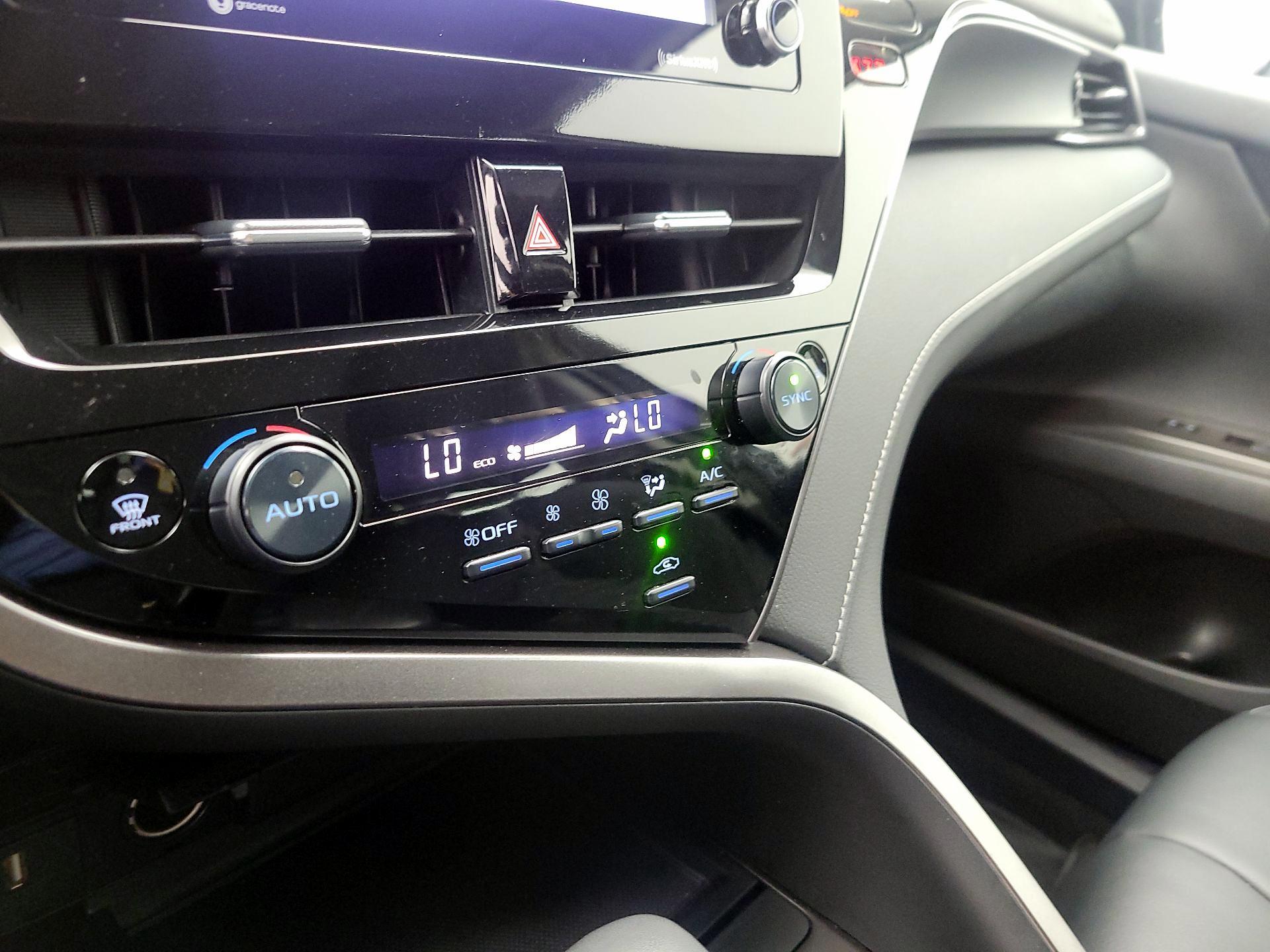 Thumbnail: 2024 Toyota Camry - 15