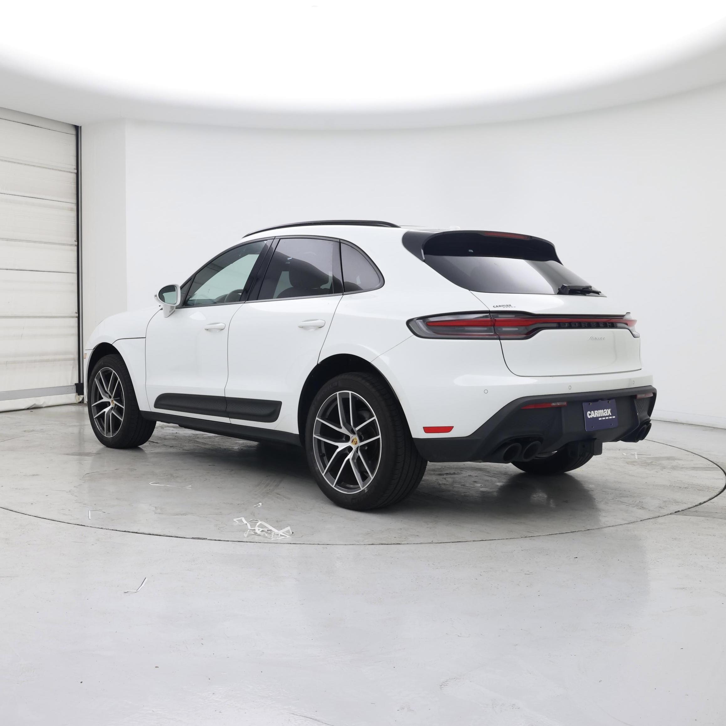 Thumbnail: 2024 Porsche Macan - 2