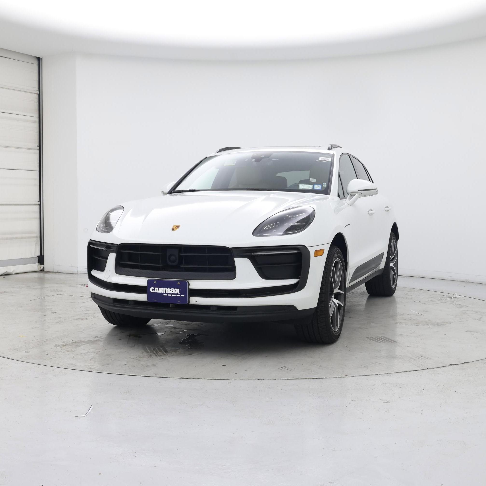 Thumbnail: 2024 Porsche Macan - 4