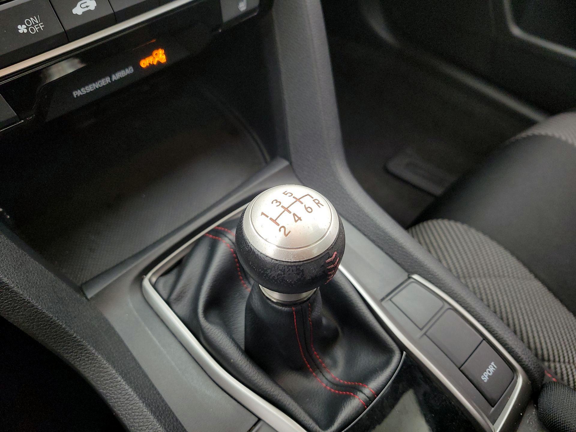 Thumbnail: 2018 Honda Civic - 16