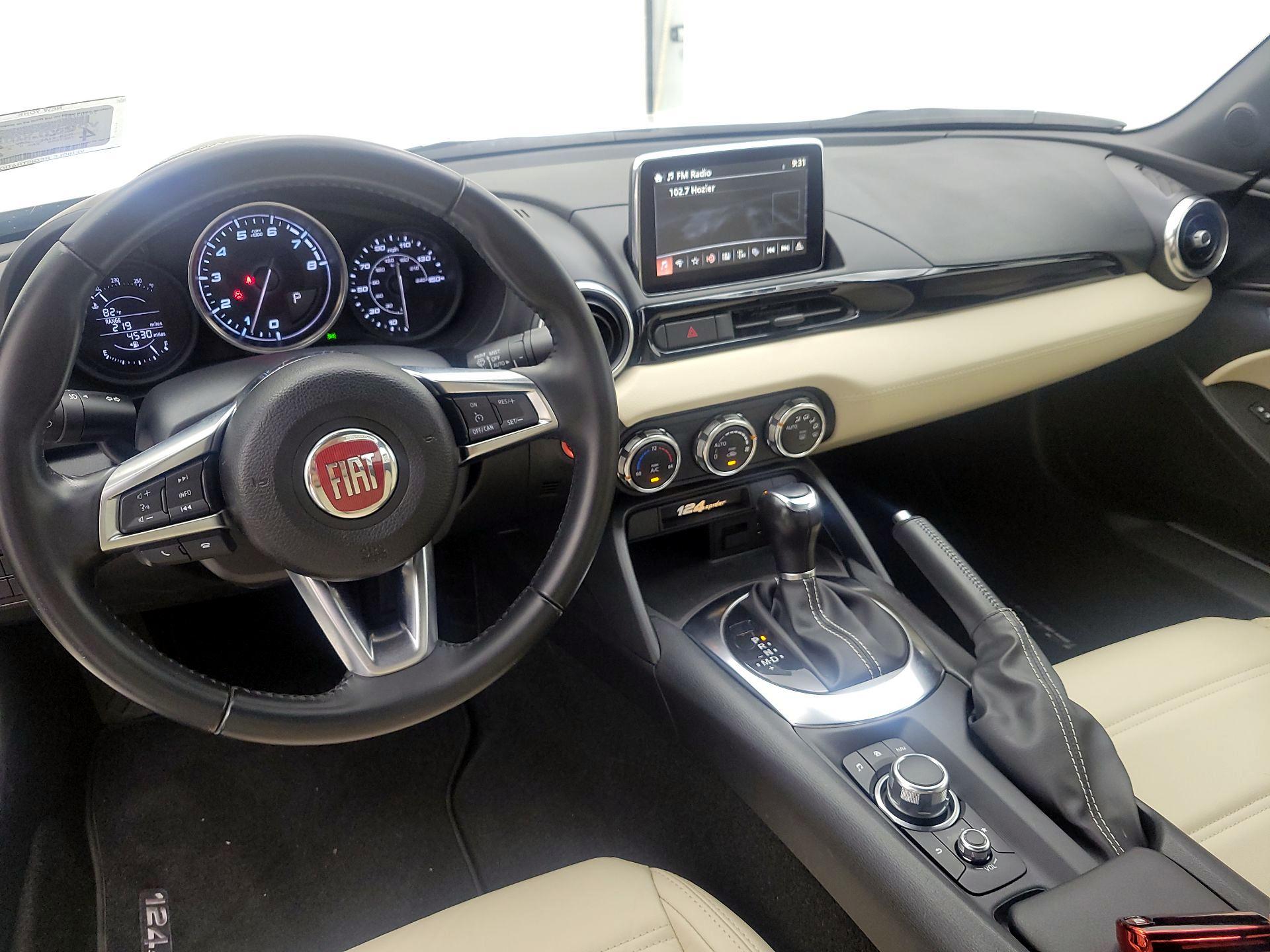 Thumbnail: 2018 Fiat 124 Spider - 9