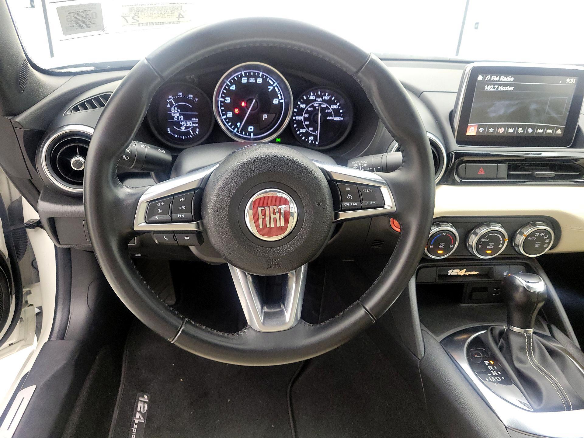 Thumbnail: 2018 Fiat 124 Spider - 10