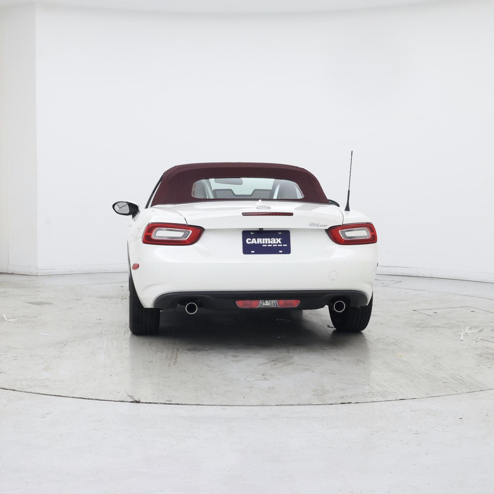 Thumbnail: 2018 Fiat 124 Spider - 6