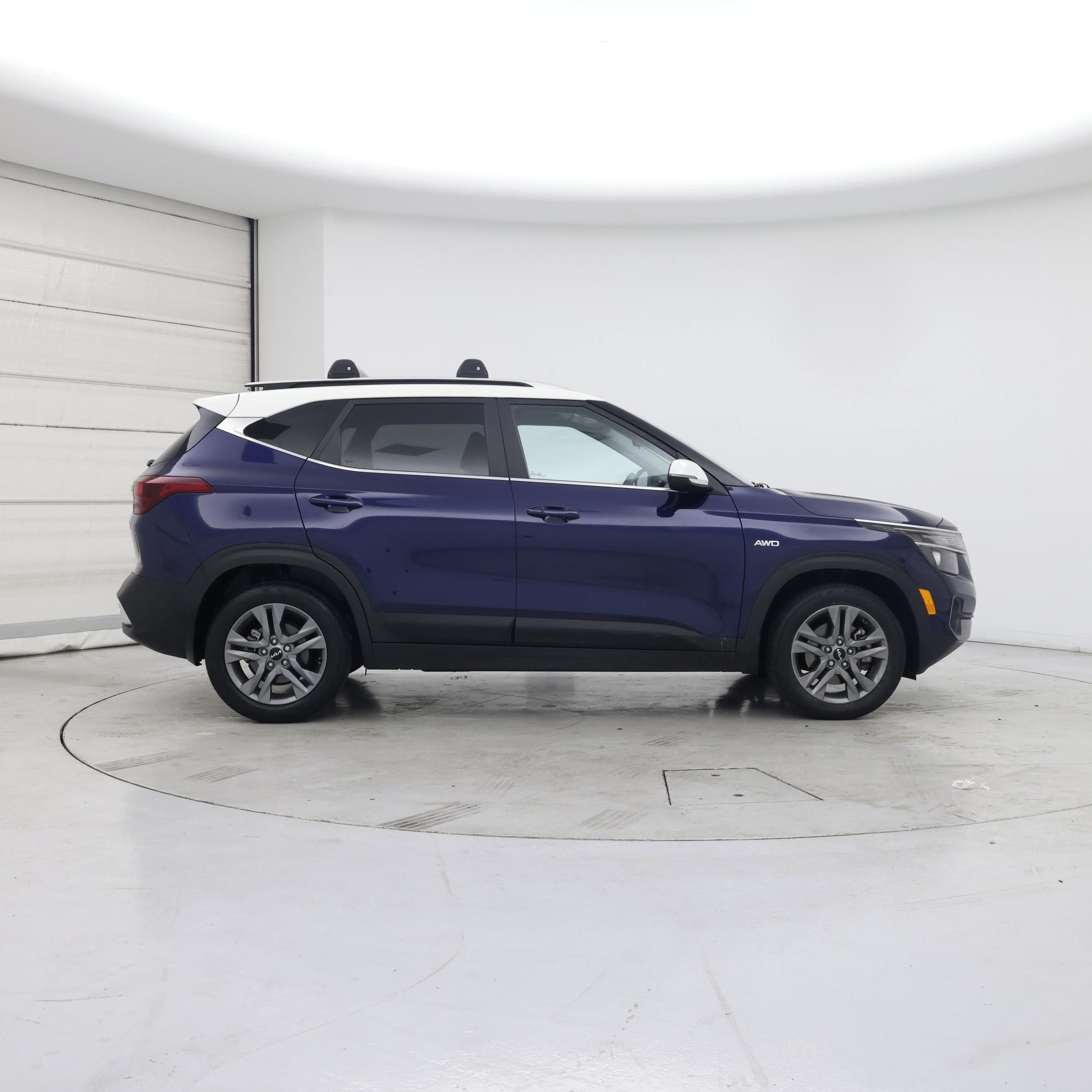 Thumbnail: 2022 Kia Seltos - 7
