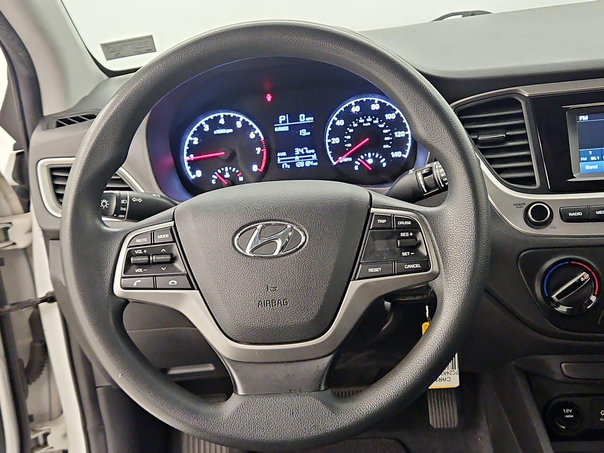 Thumbnail: 2018 Hyundai Accent - 10
