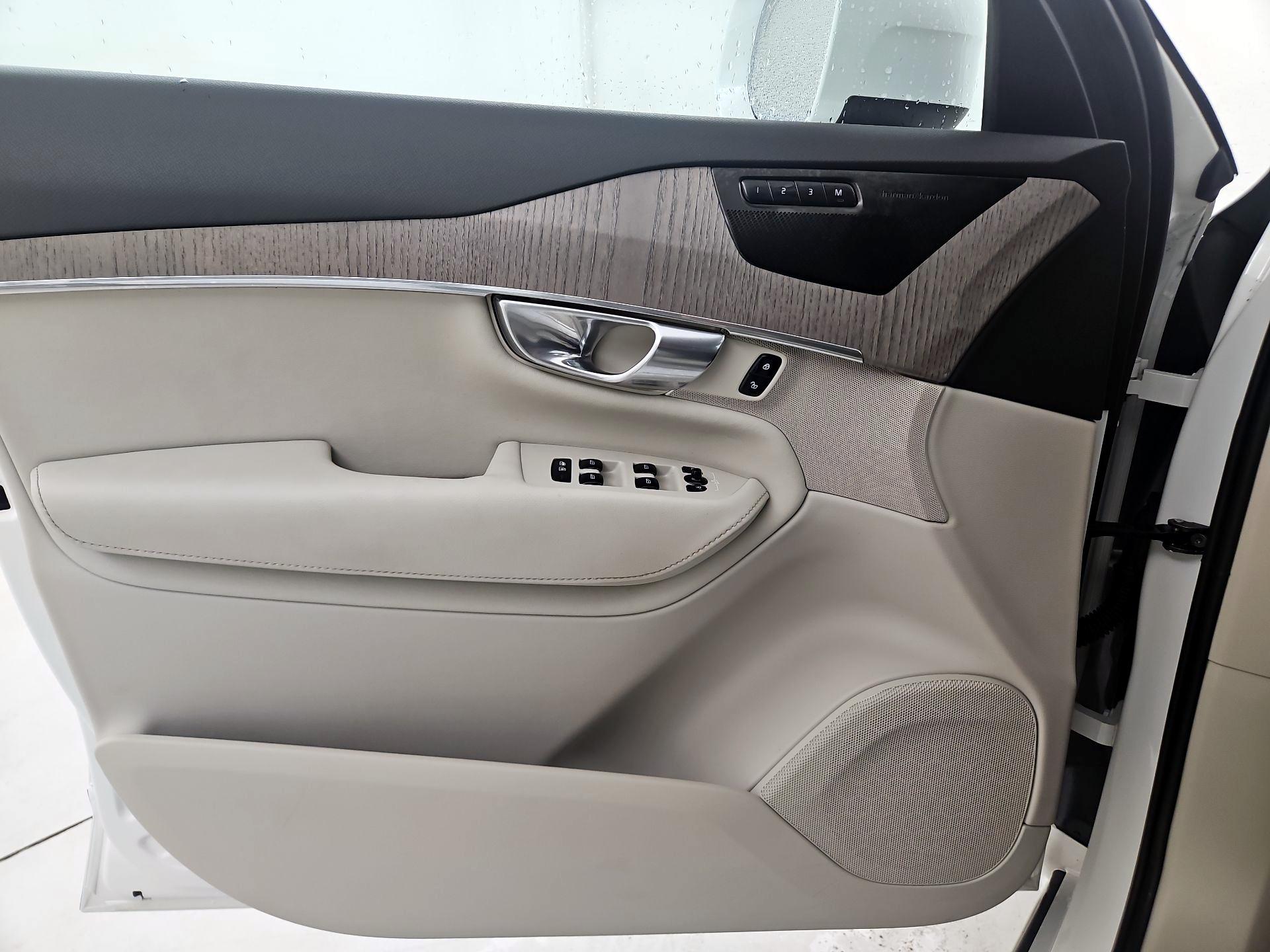 Thumbnail: 2023 Volvo XC90 - 12