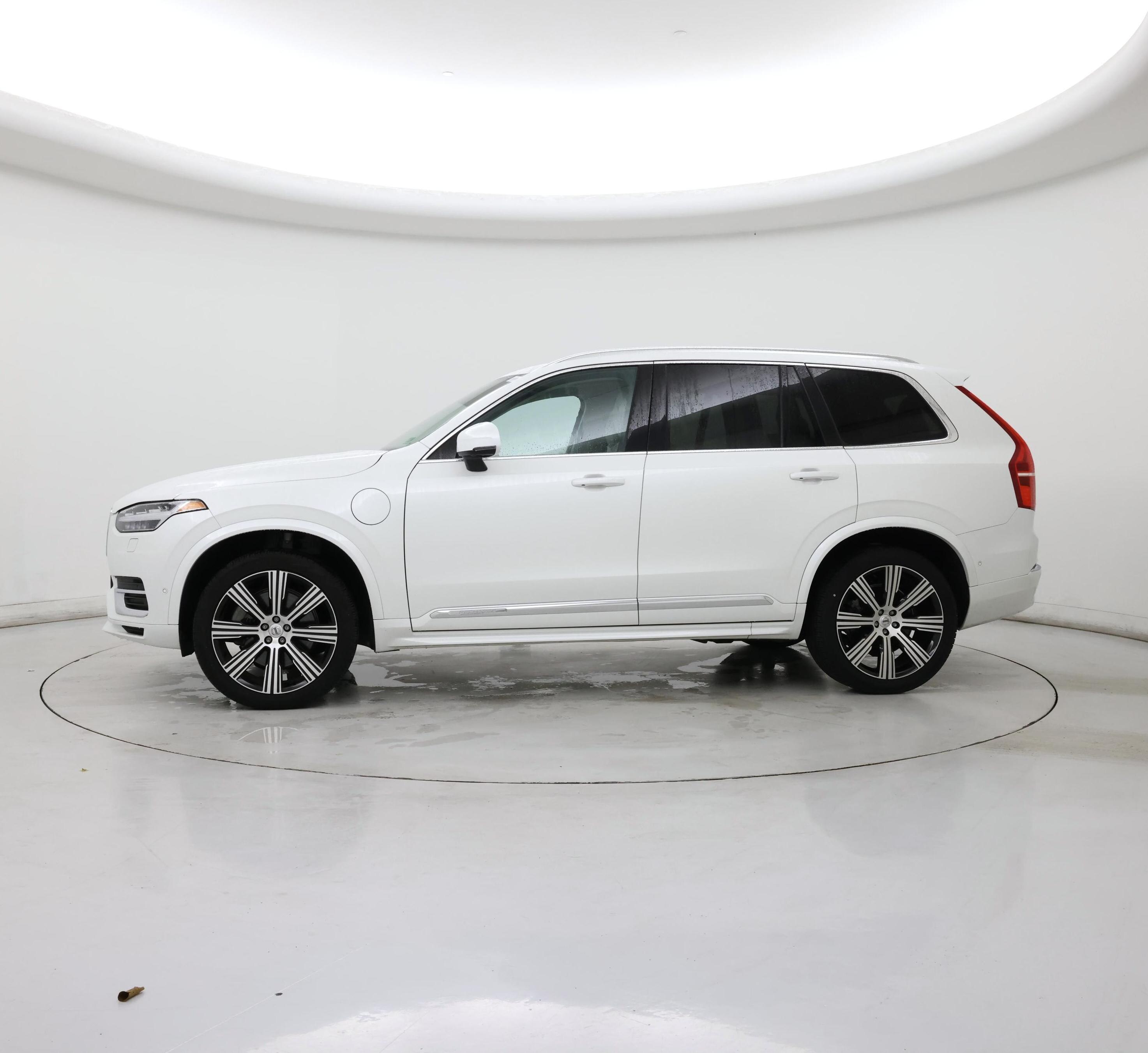Thumbnail: 2023 Volvo XC90 - 3