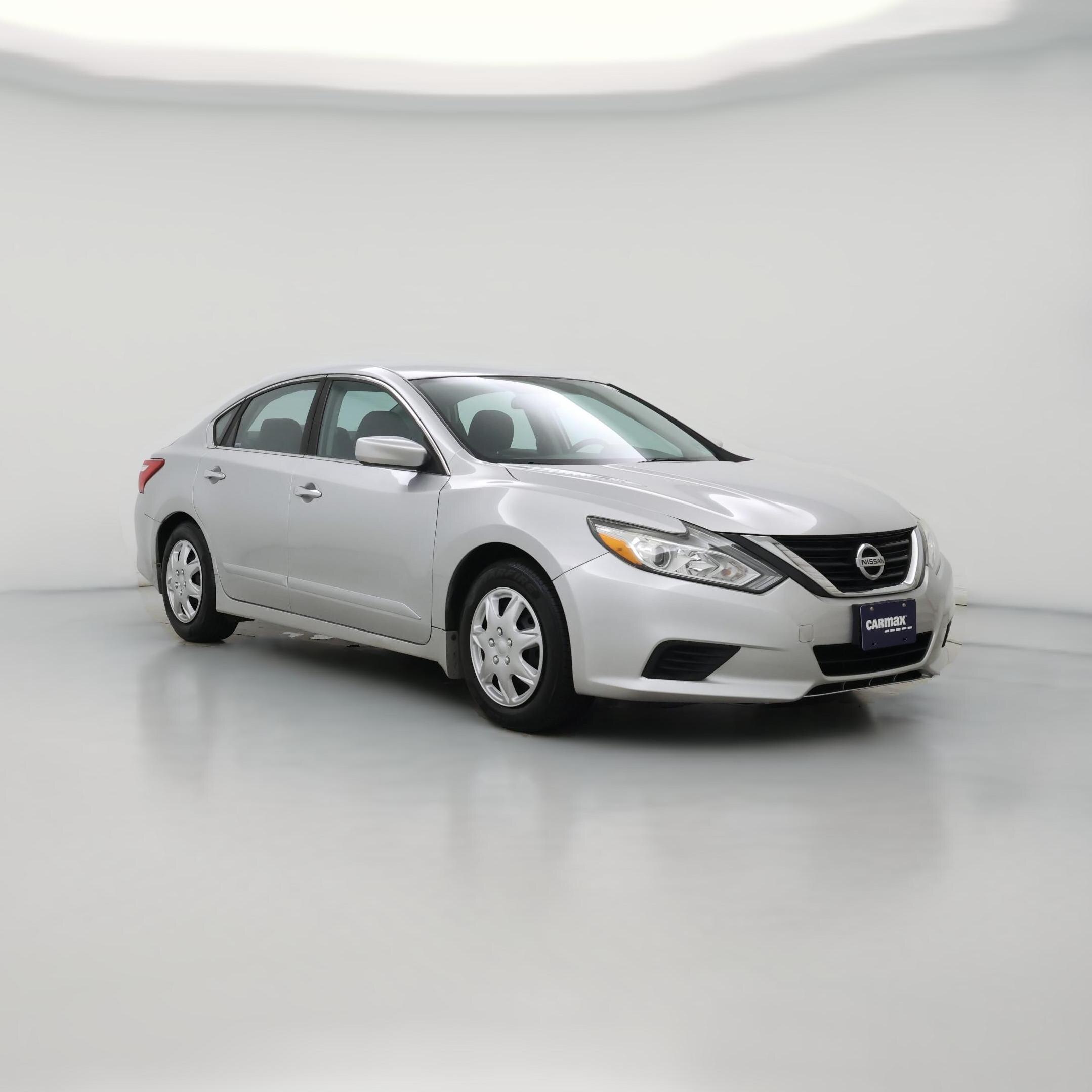 Thumbnail: 2016 Nissan Altima - 1