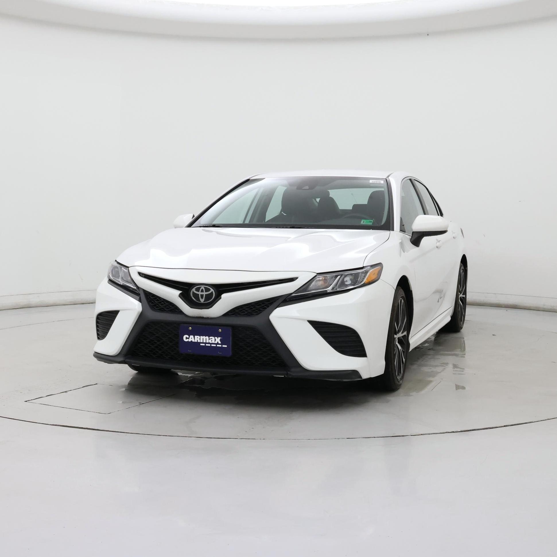 Thumbnail: 2020 Toyota Camry - 4