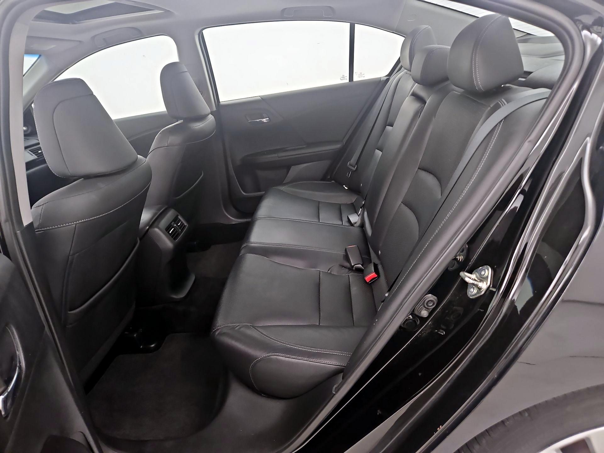Thumbnail: 2015 Honda Accord - 20