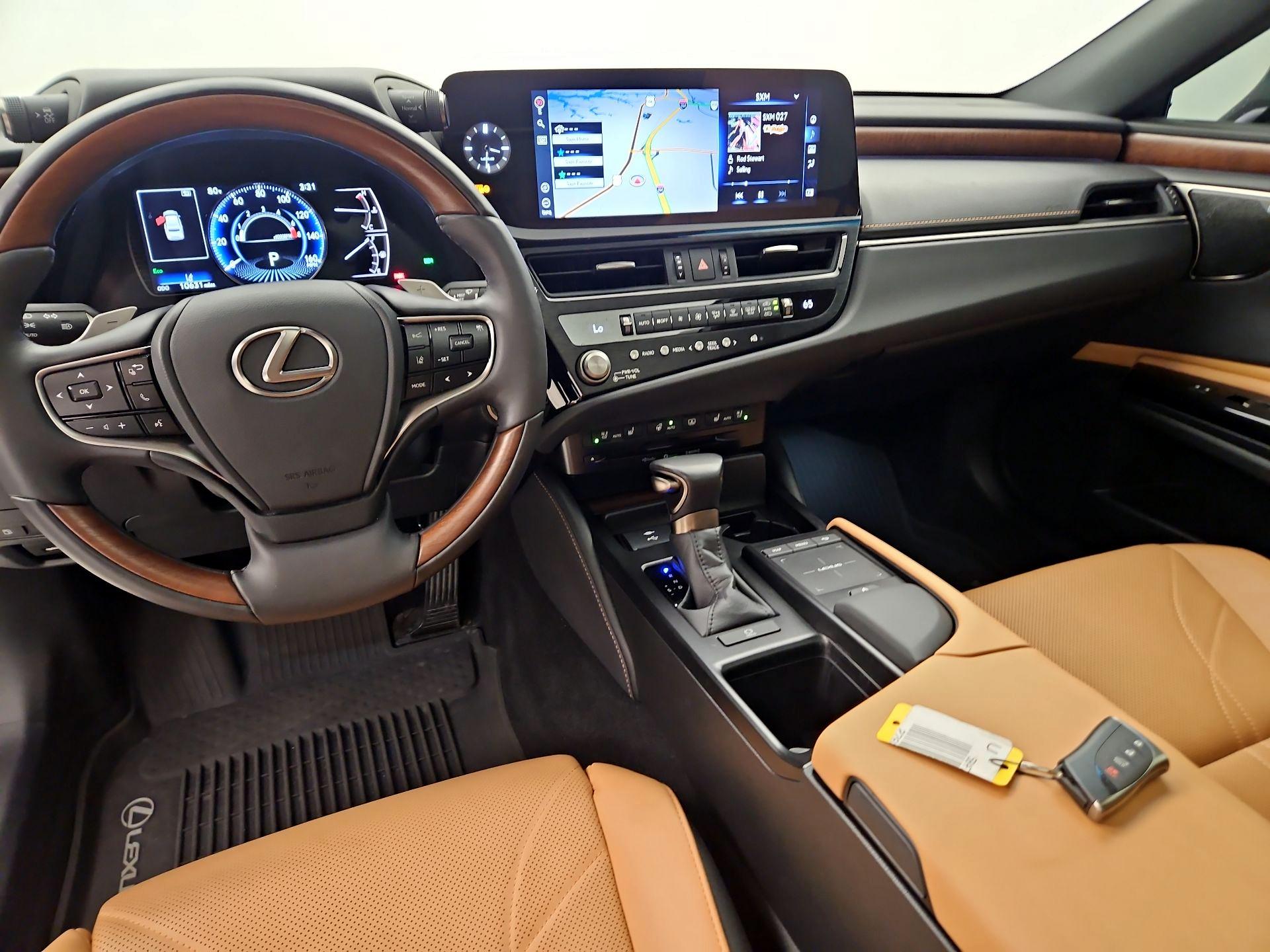 Thumbnail: 2022 Lexus ES - 9