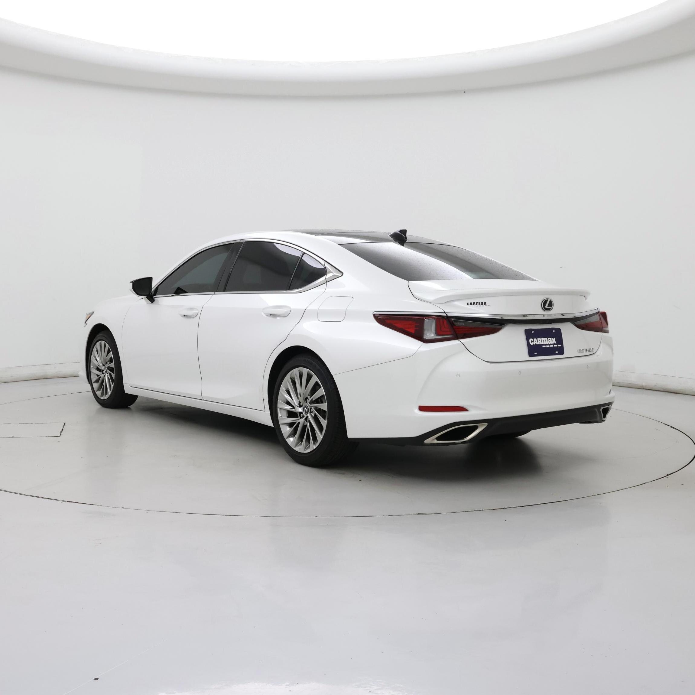 Thumbnail: 2022 Lexus ES - 2