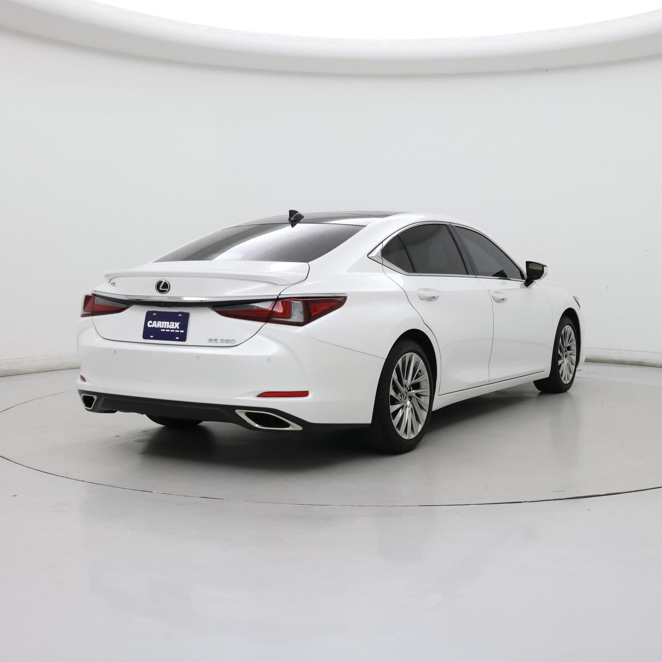 Thumbnail: 2022 Lexus ES - 8