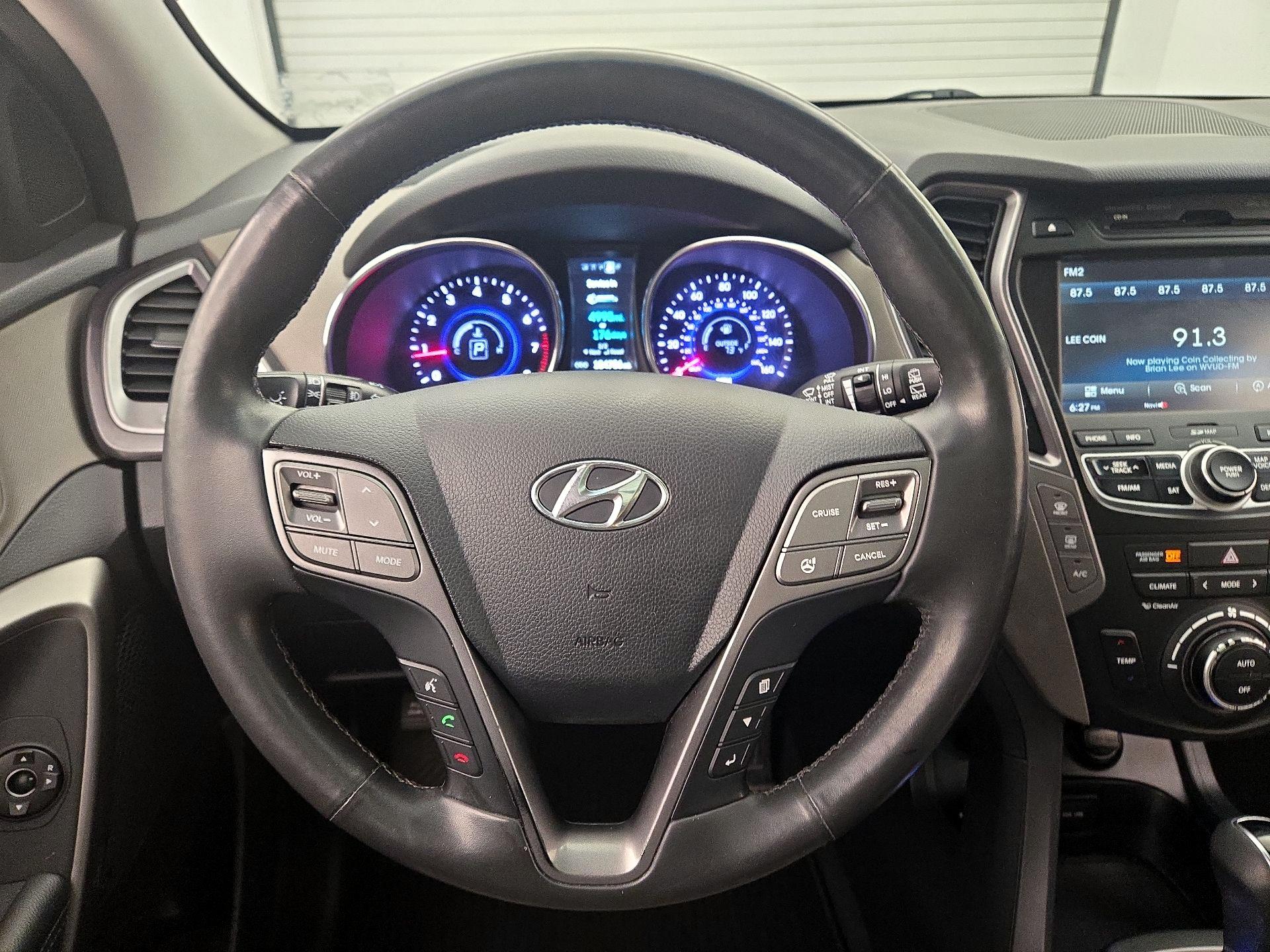 Thumbnail: 2015 Hyundai Santa Fe - 10