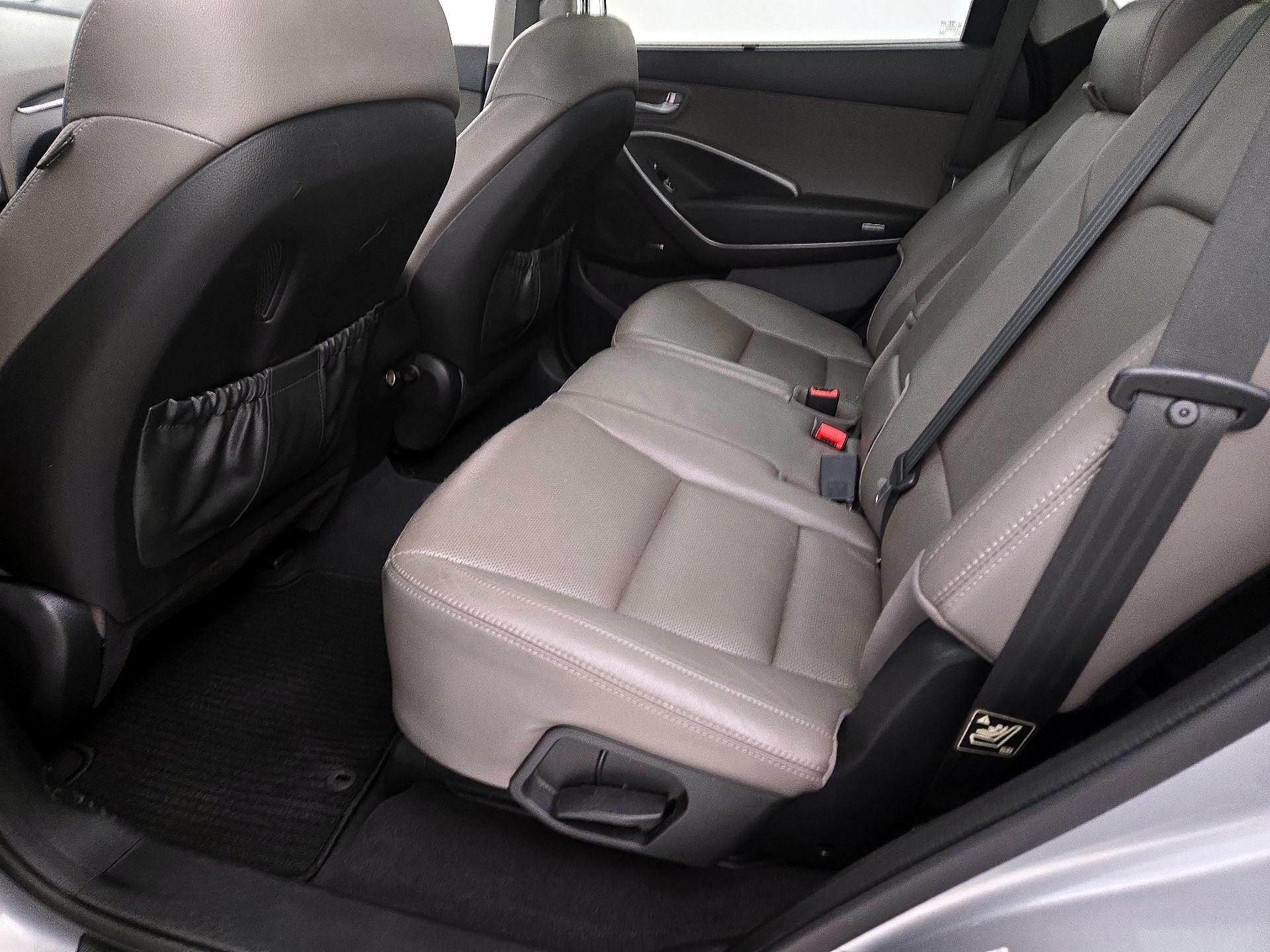 Thumbnail: 2015 Hyundai Santa Fe - 19
