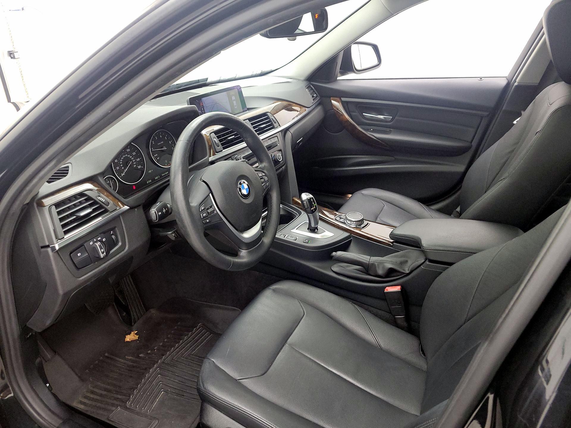 Thumbnail: 2015 BMW 3 Series - 11