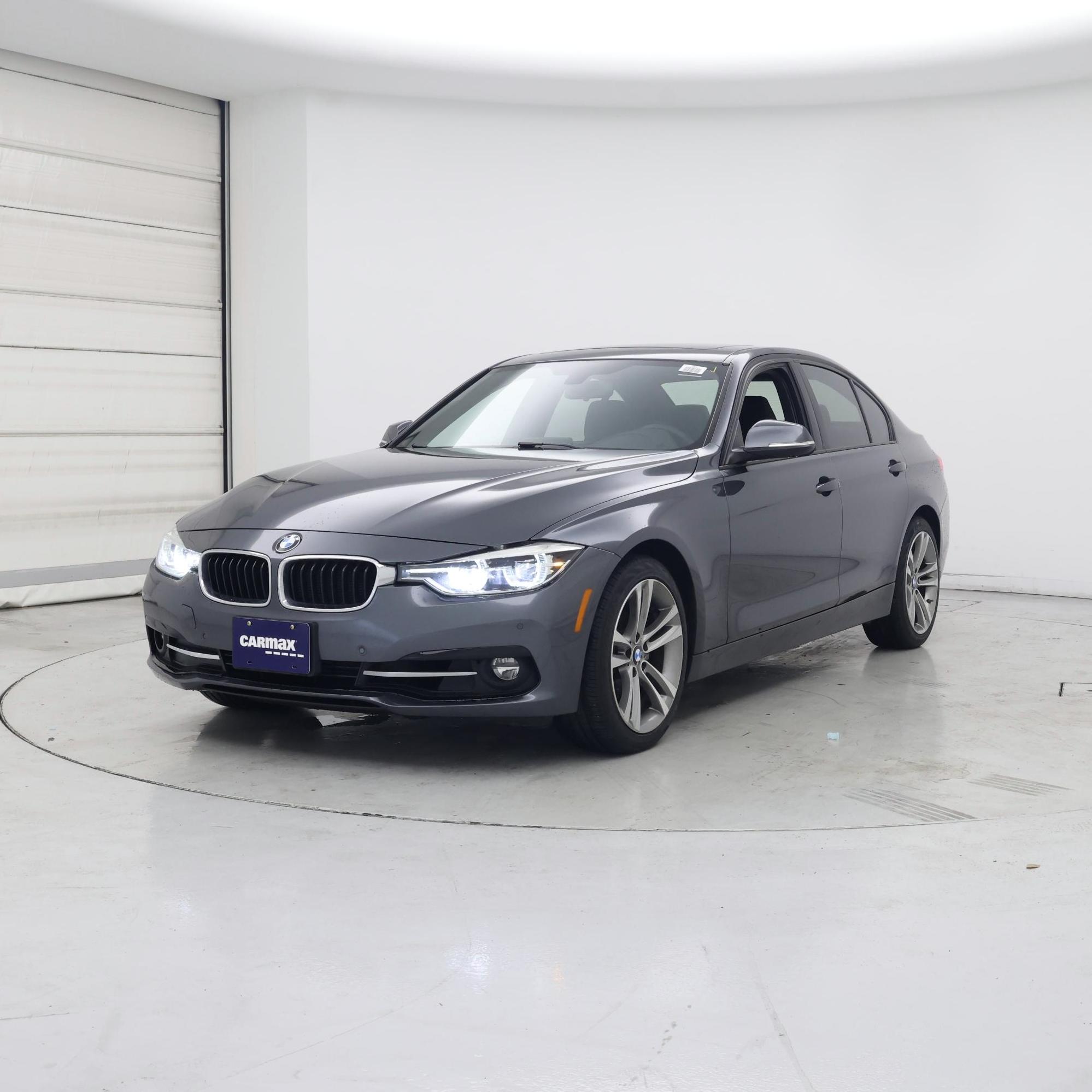 Thumbnail: 2016 BMW 3 Series - 4