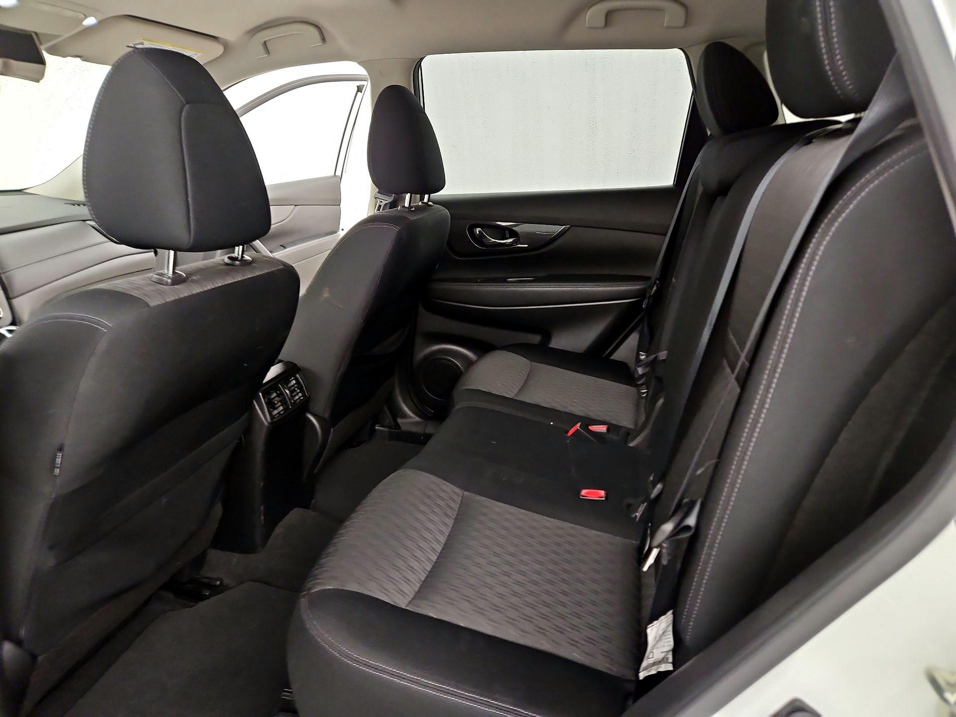 Thumbnail: 2020 Nissan Rogue - 19