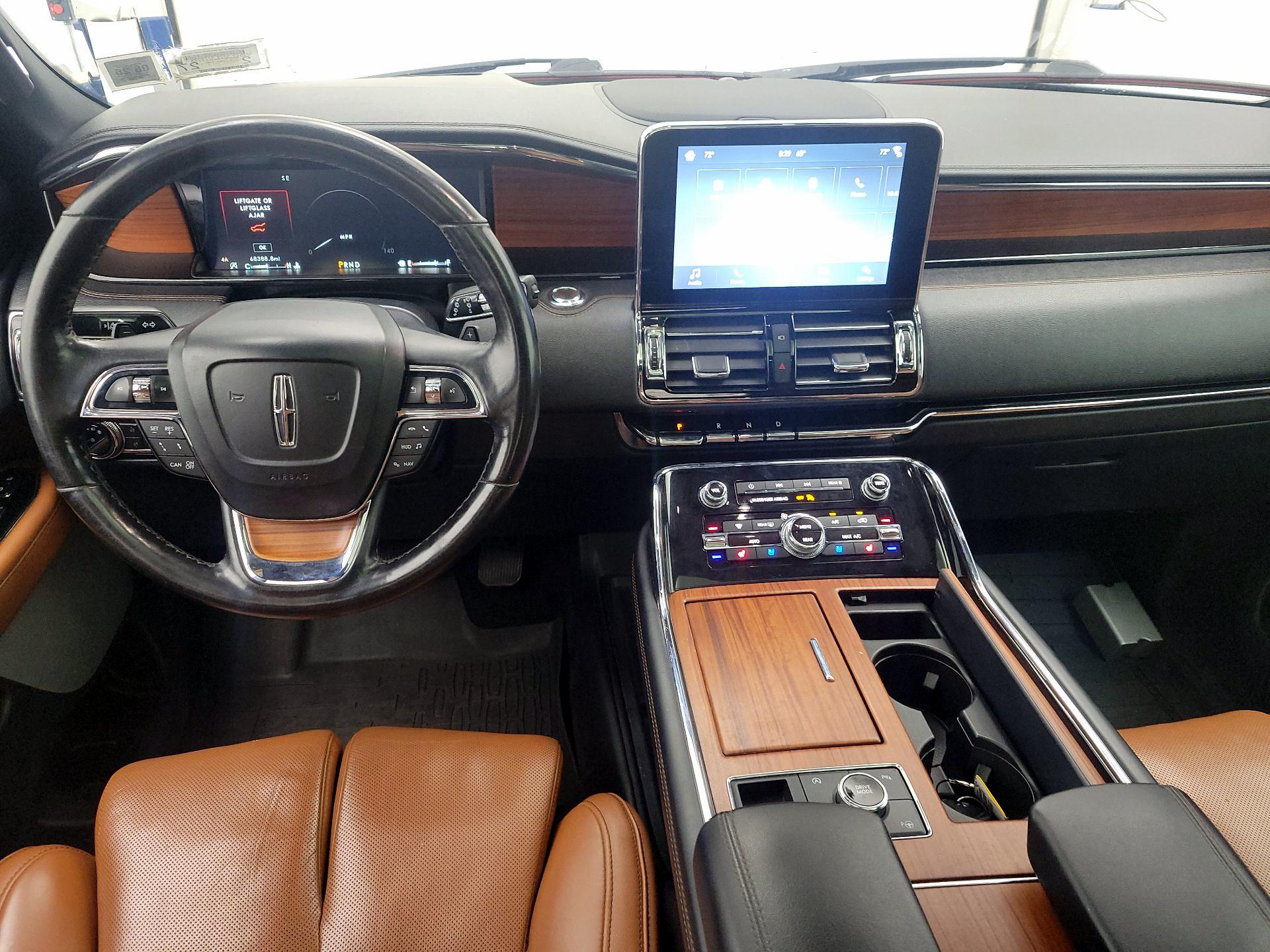 Thumbnail: 2019 Lincoln Navigator - 9