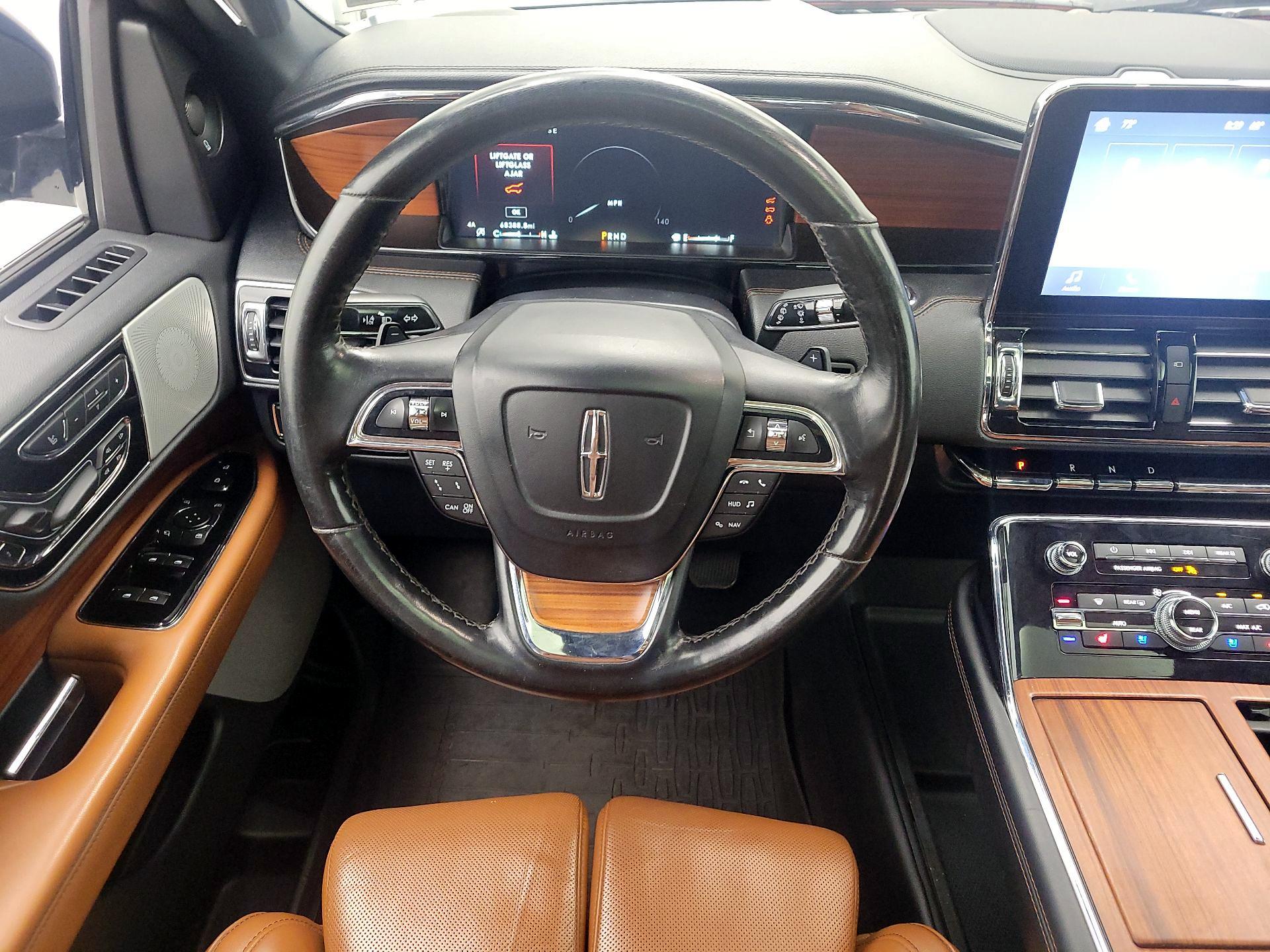 Thumbnail: 2019 Lincoln Navigator - 10