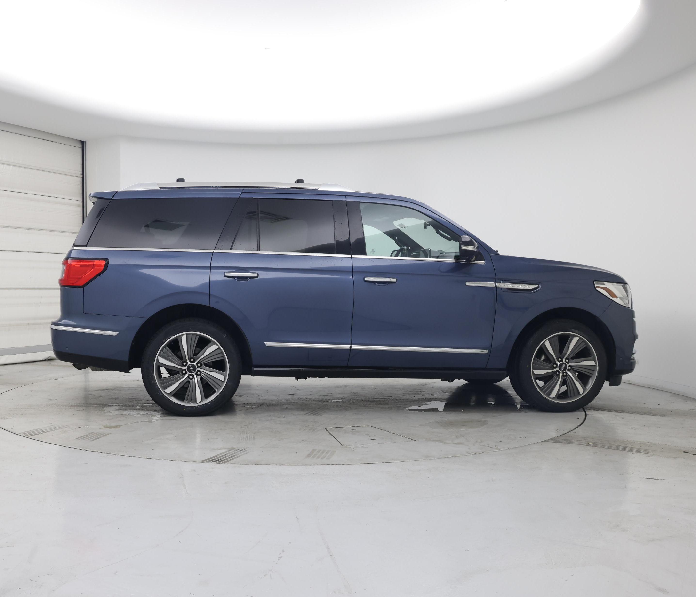 Thumbnail: 2019 Lincoln Navigator - 7