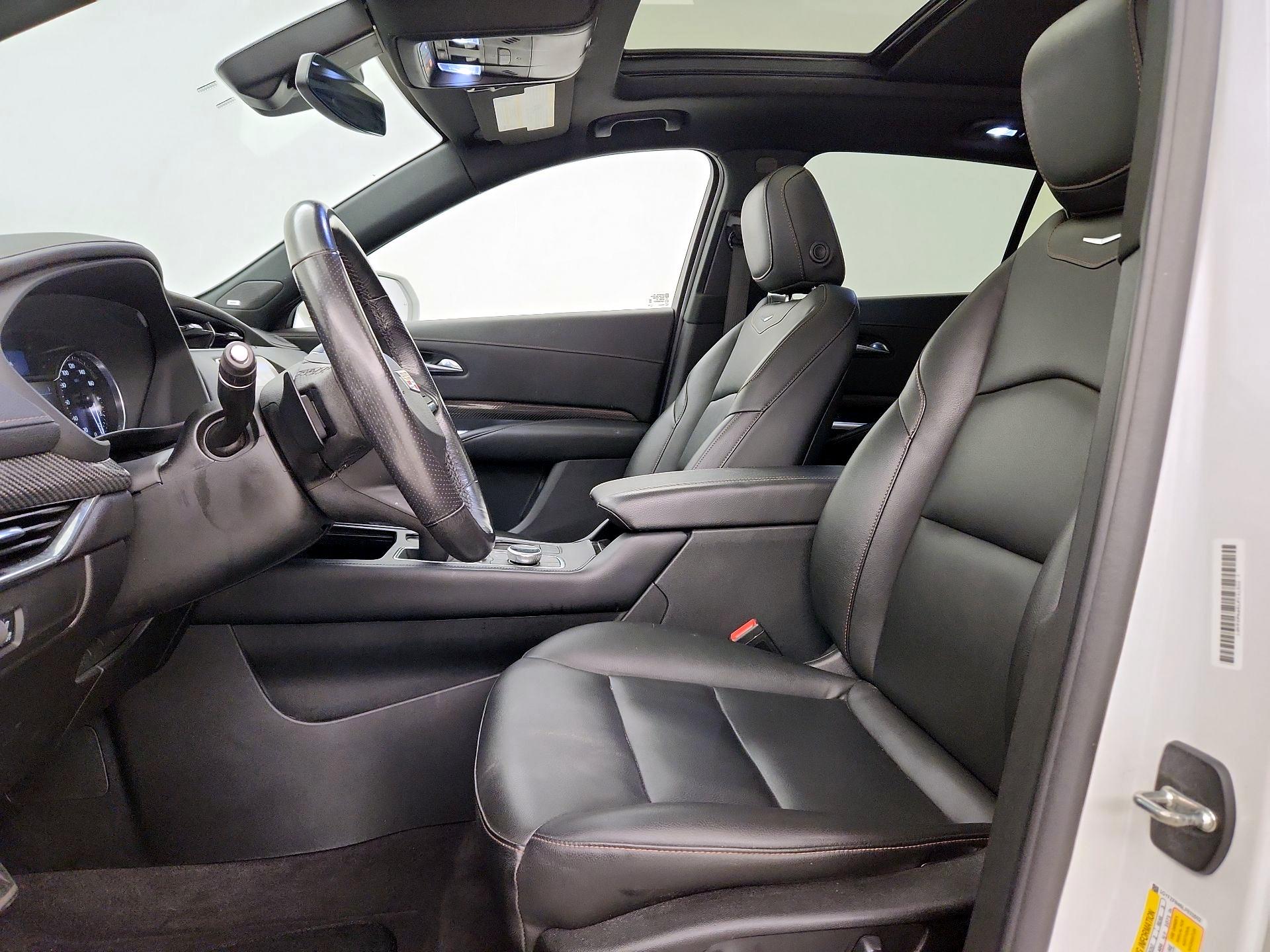 Thumbnail: 2020 Cadillac XT4 - 11
