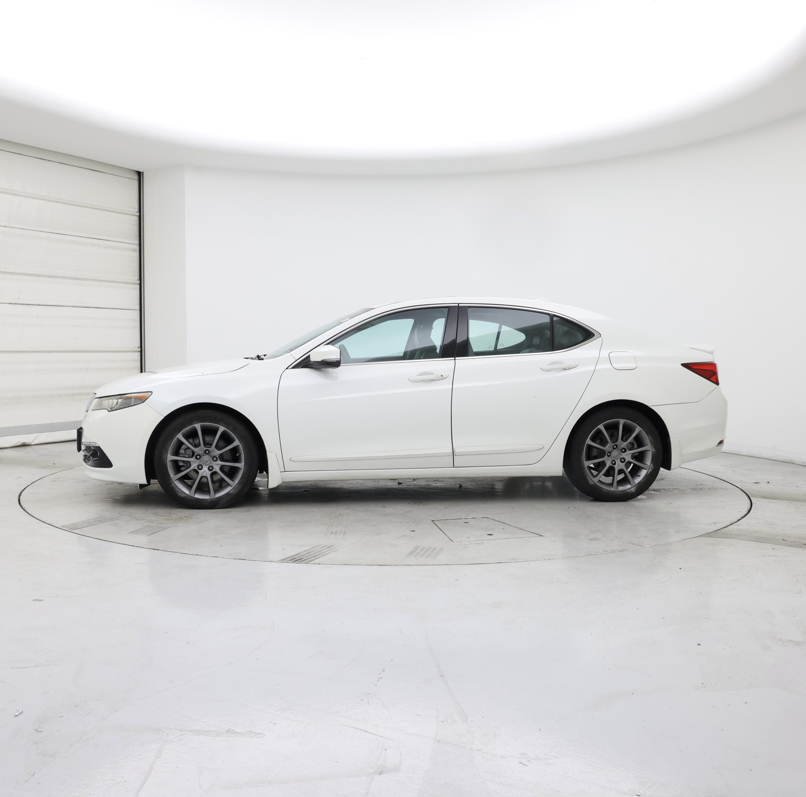 Thumbnail: 2015 Acura TLX - 3