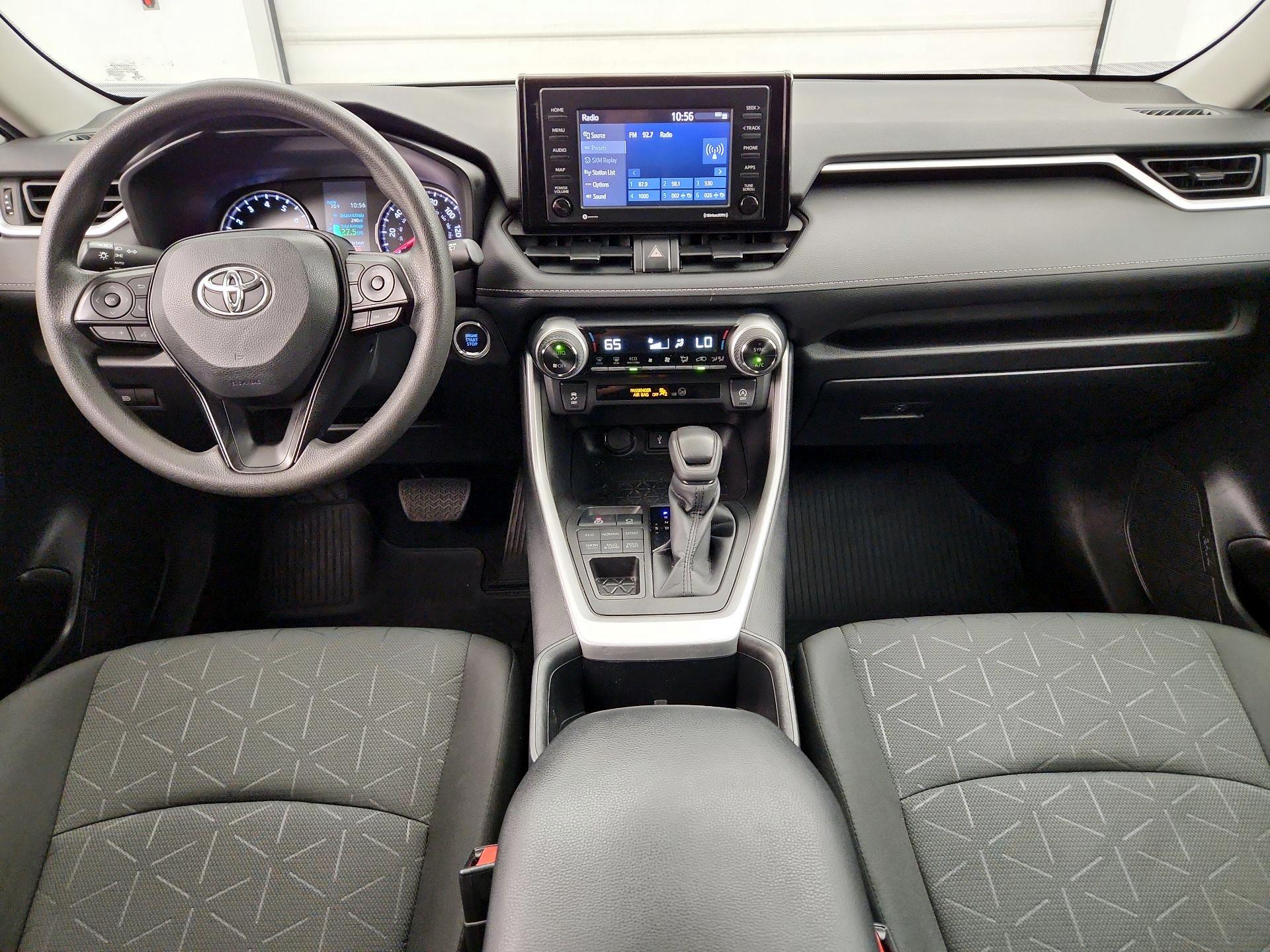 Thumbnail: 2022 Toyota RAV4 - 9