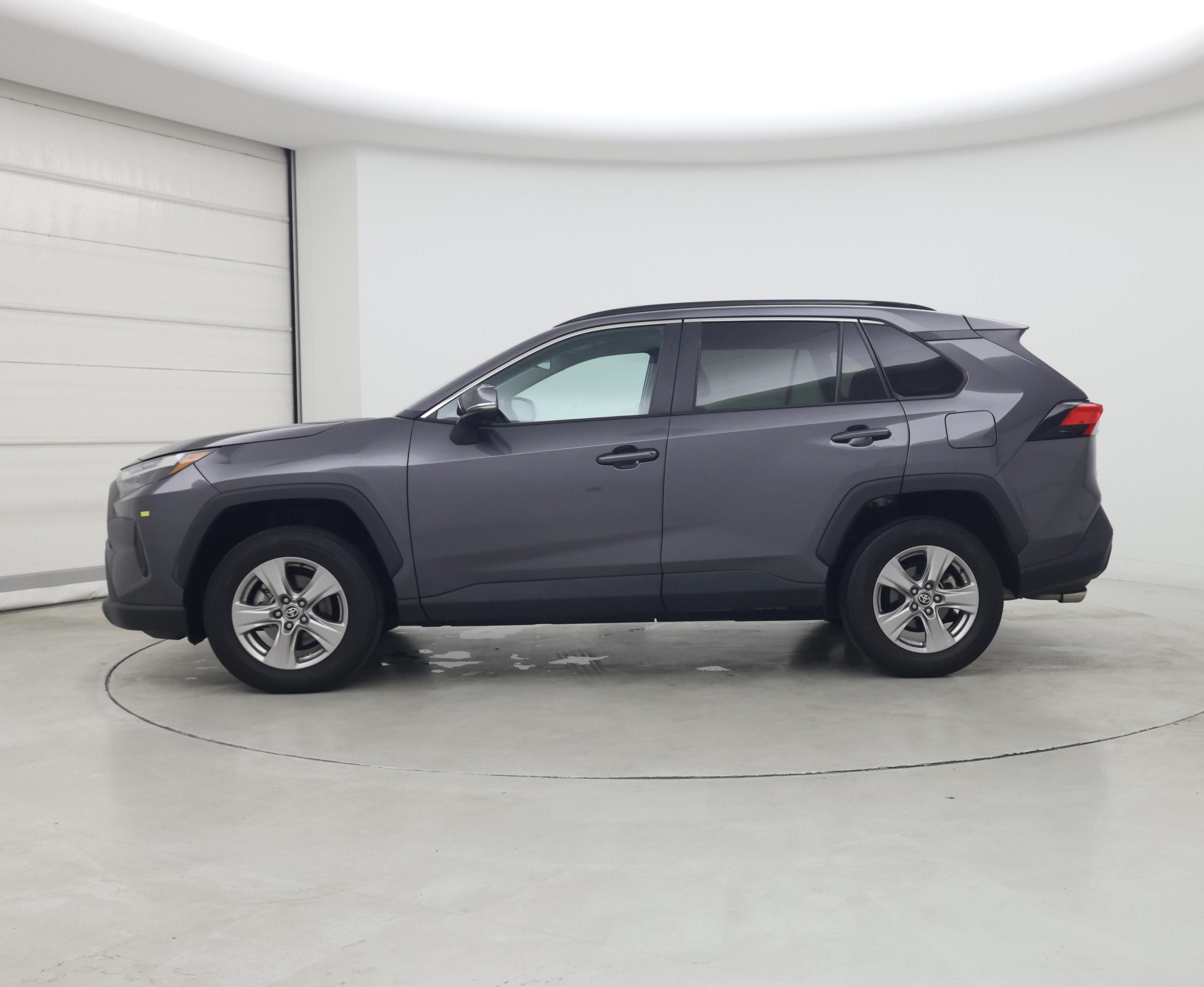 Thumbnail: 2022 Toyota RAV4 - 3