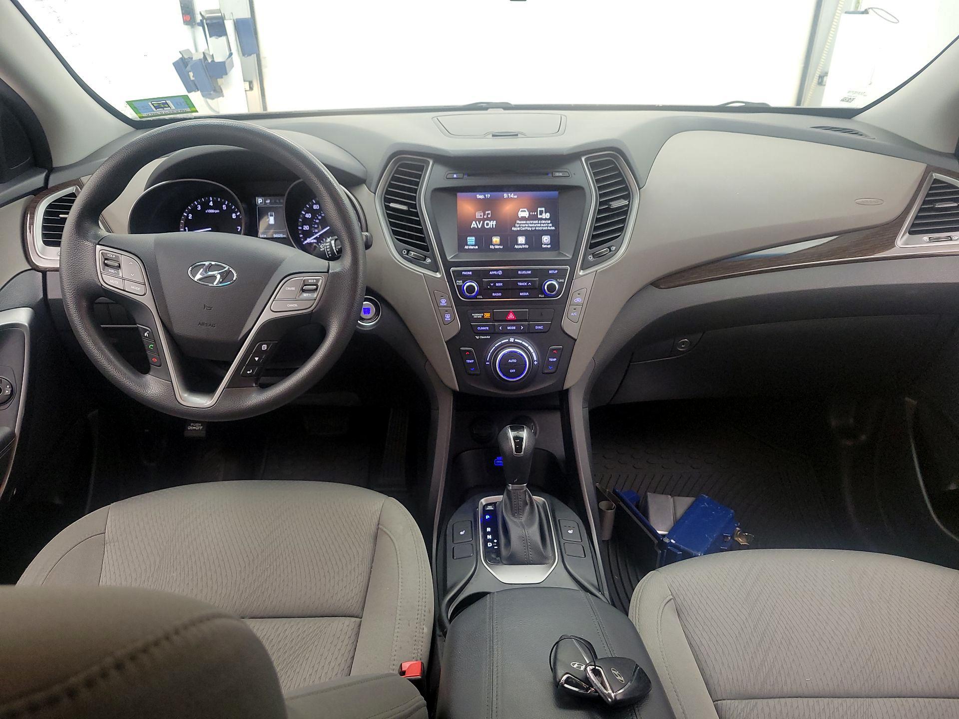 Thumbnail: 2018 Hyundai Santa Fe - 9