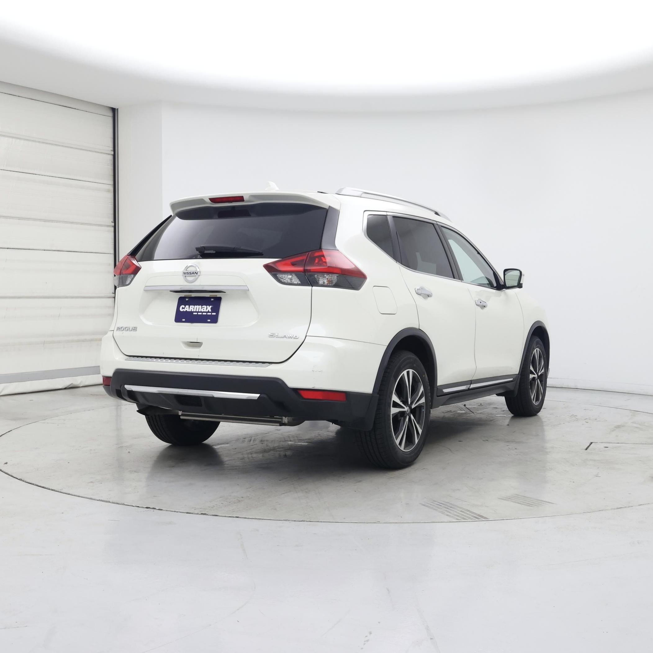 Thumbnail: 2018 Nissan Rogue - 8