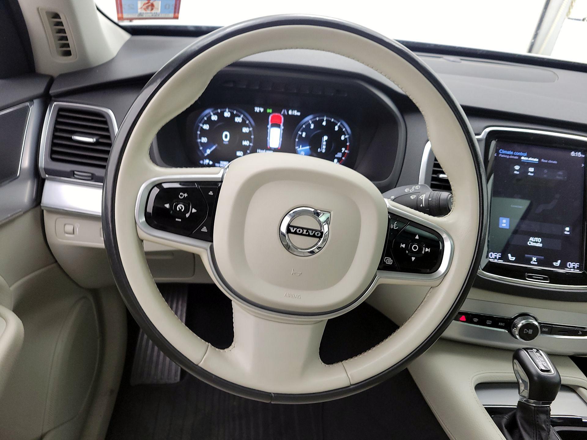 Thumbnail: 2018 Volvo XC90 - 10