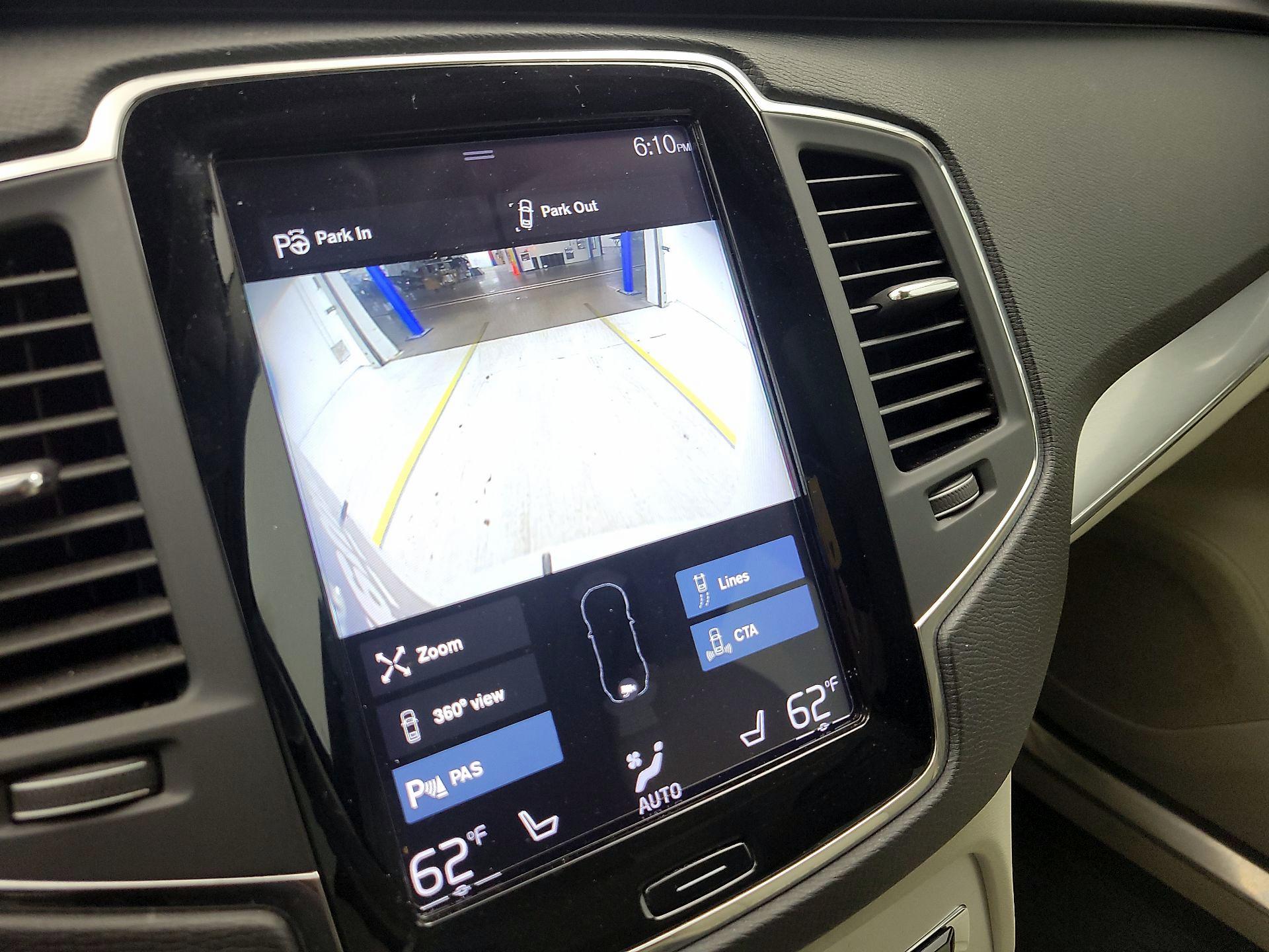 Thumbnail: 2018 Volvo XC90 - 14