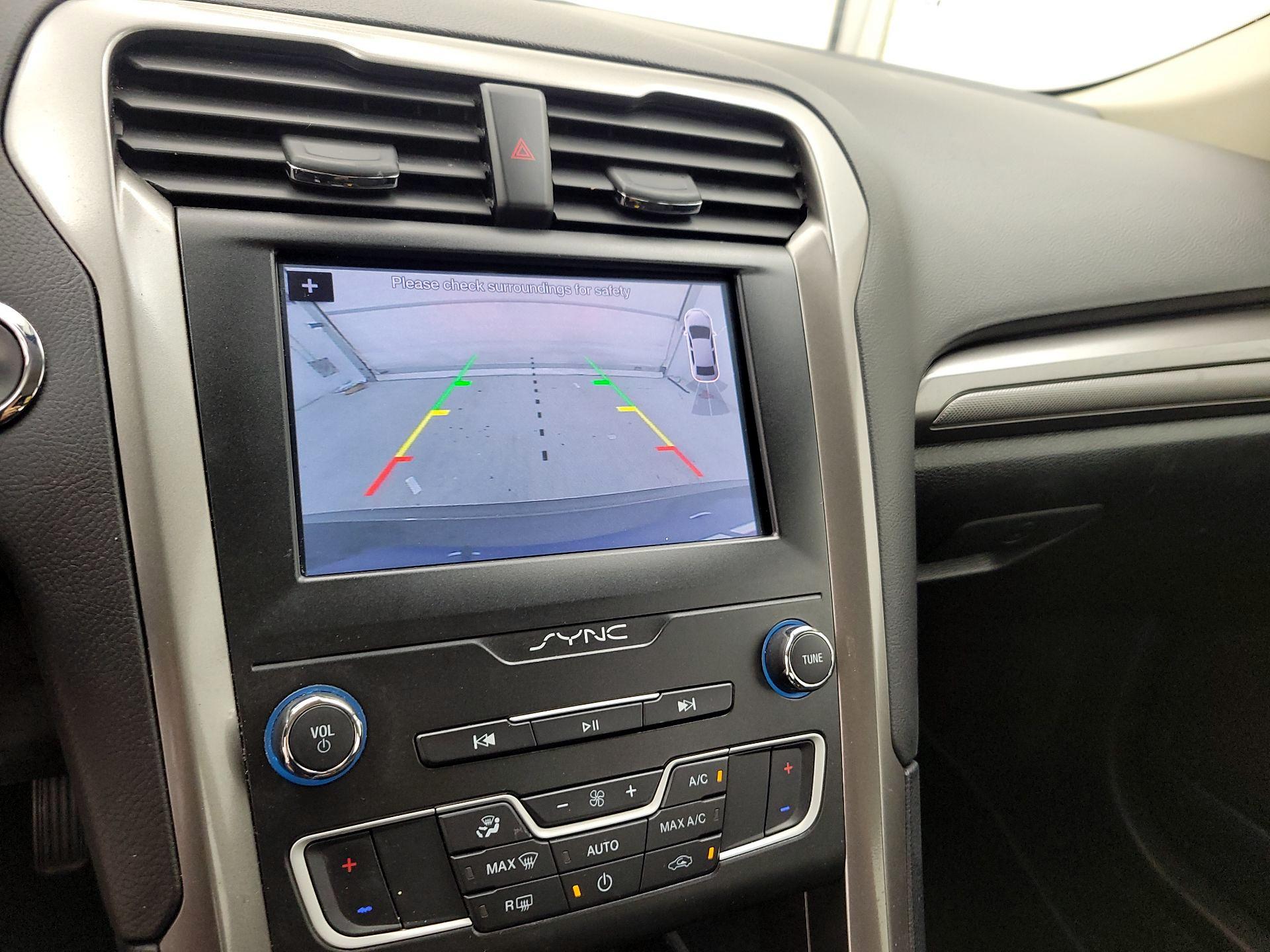 Thumbnail: 2019 Ford Fusion - 14
