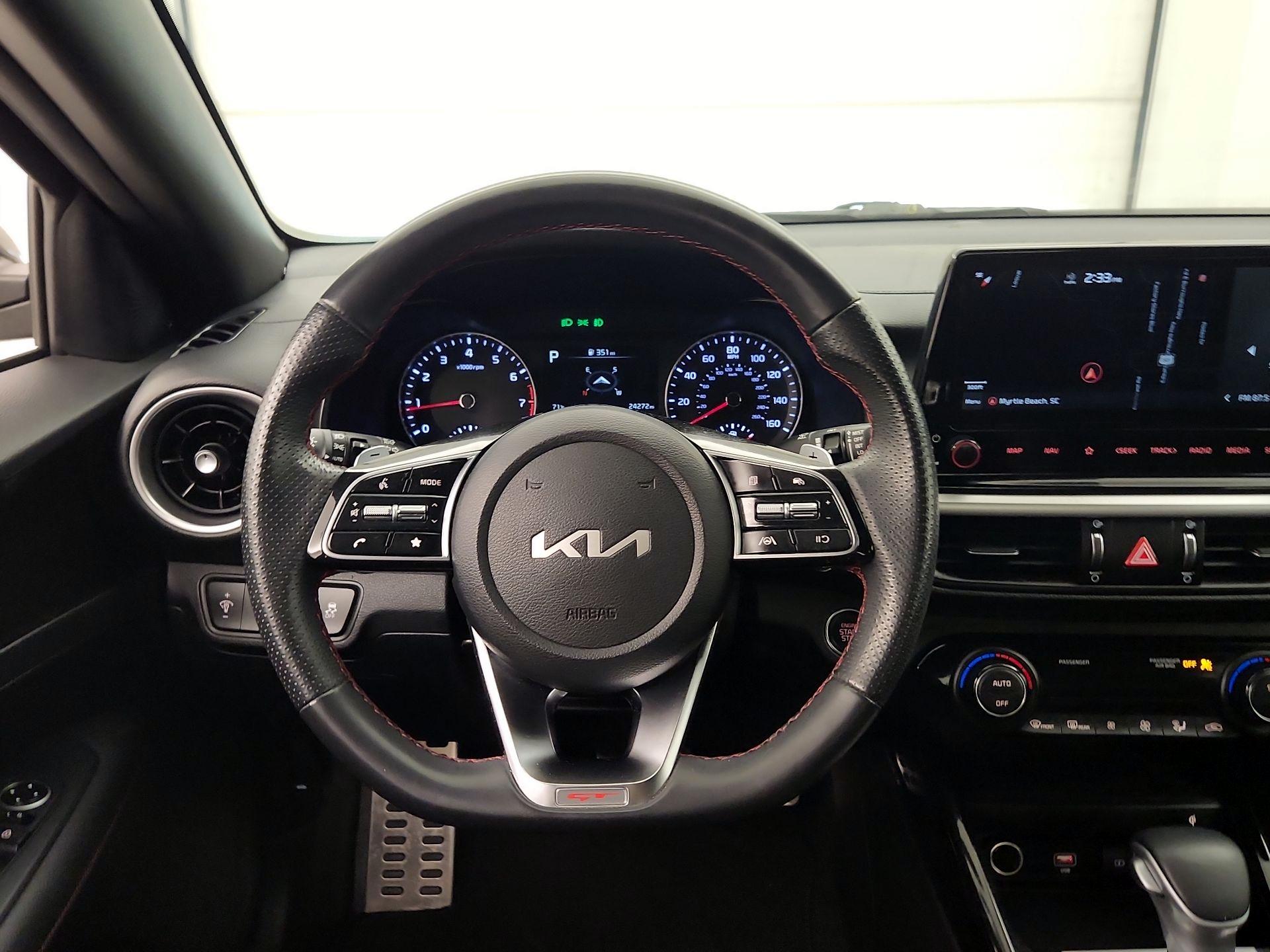 Thumbnail: 2022 Kia Forte - 10