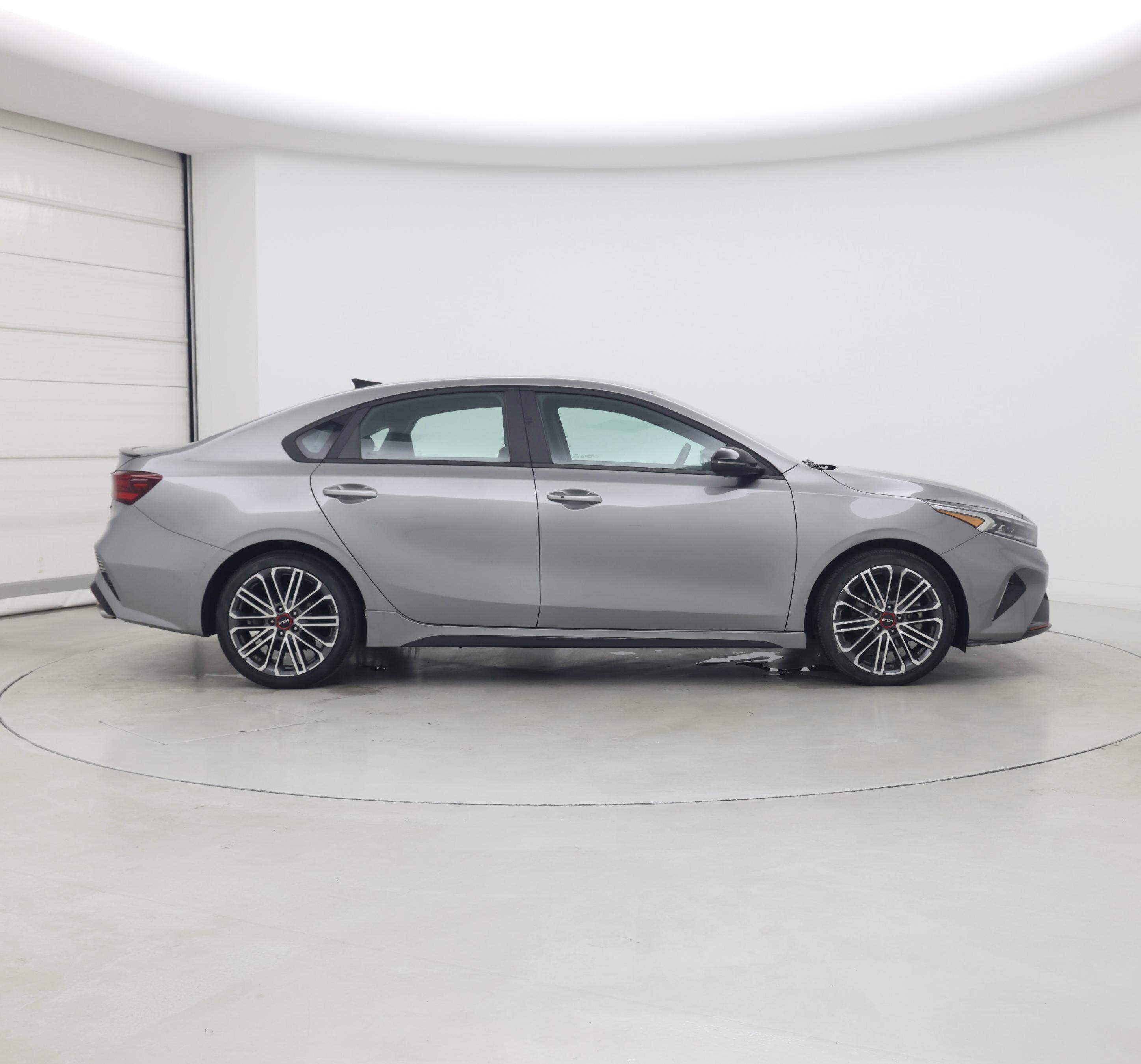 Thumbnail: 2022 Kia Forte - 7