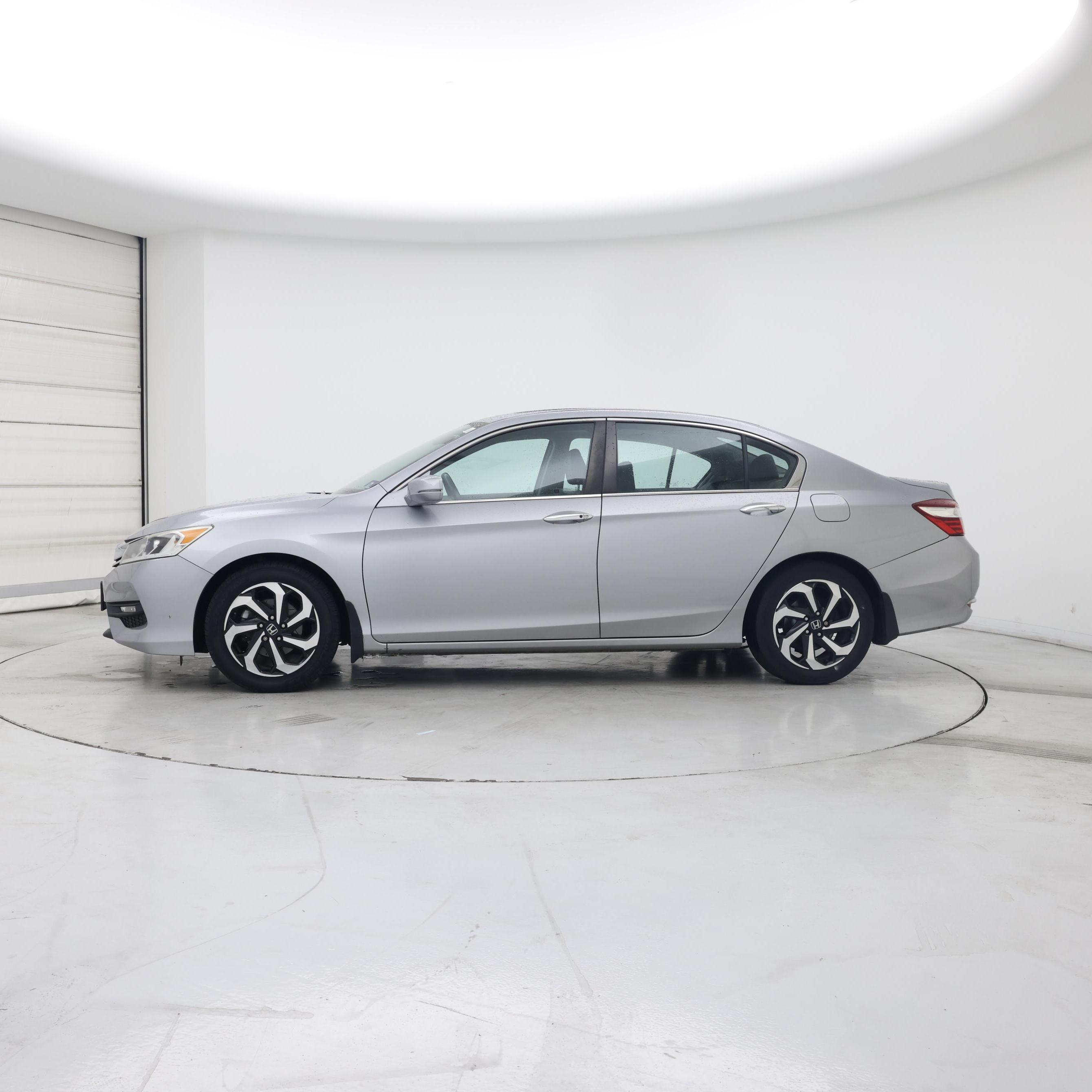 Thumbnail: 2017 Honda Accord - 3