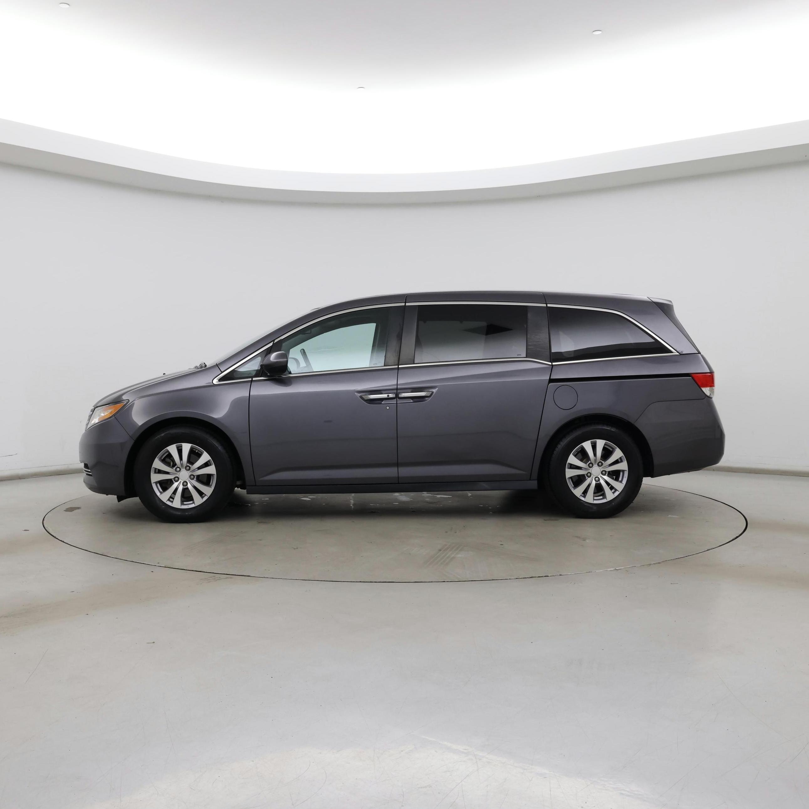 Thumbnail: 2016 Honda Odyssey - 3