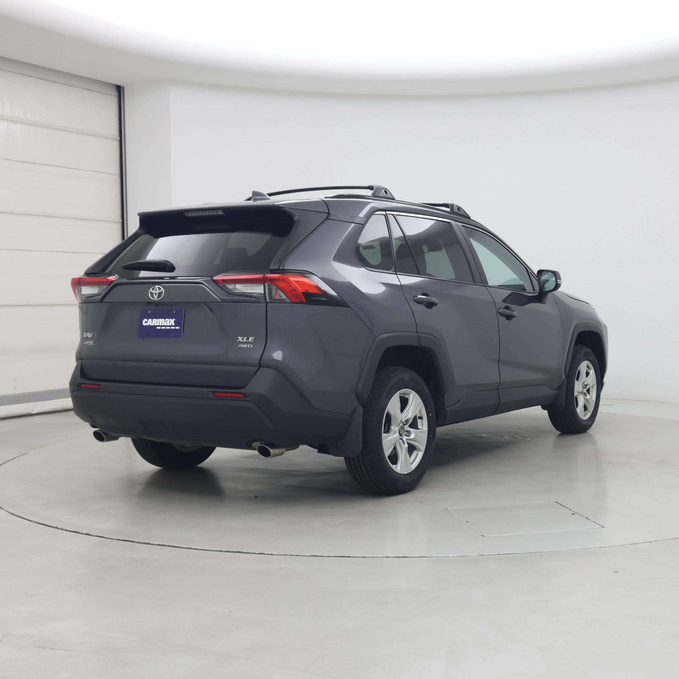 Thumbnail: 2020 Toyota RAV4 - 8