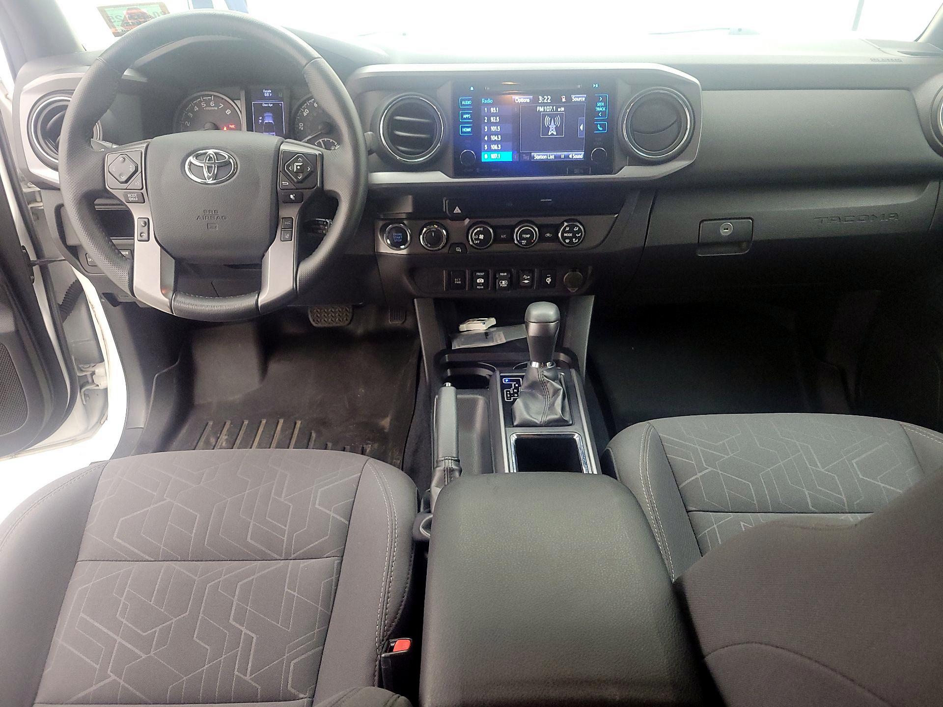 Thumbnail: 2019 Toyota Tacoma - 9