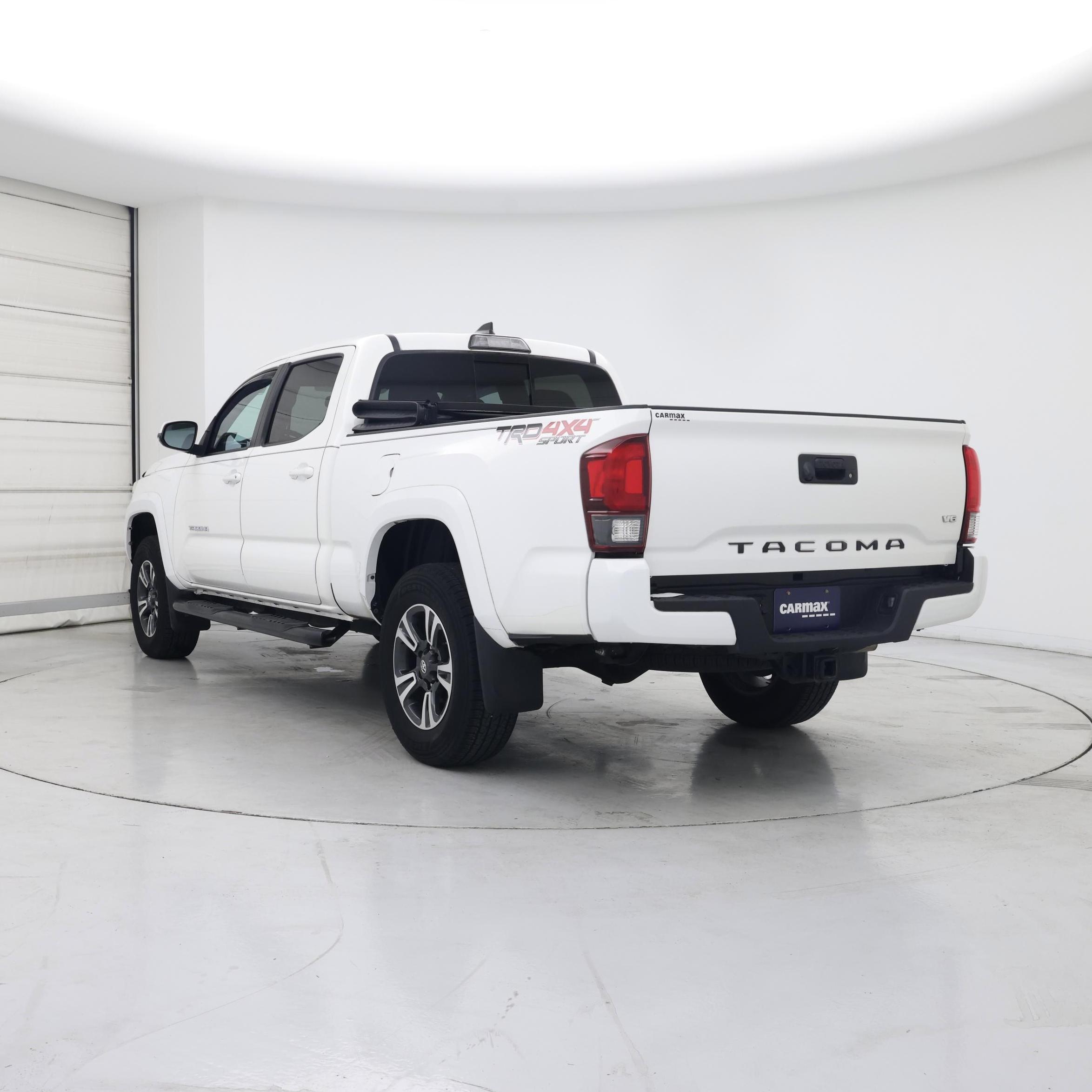 Thumbnail: 2019 Toyota Tacoma - 2