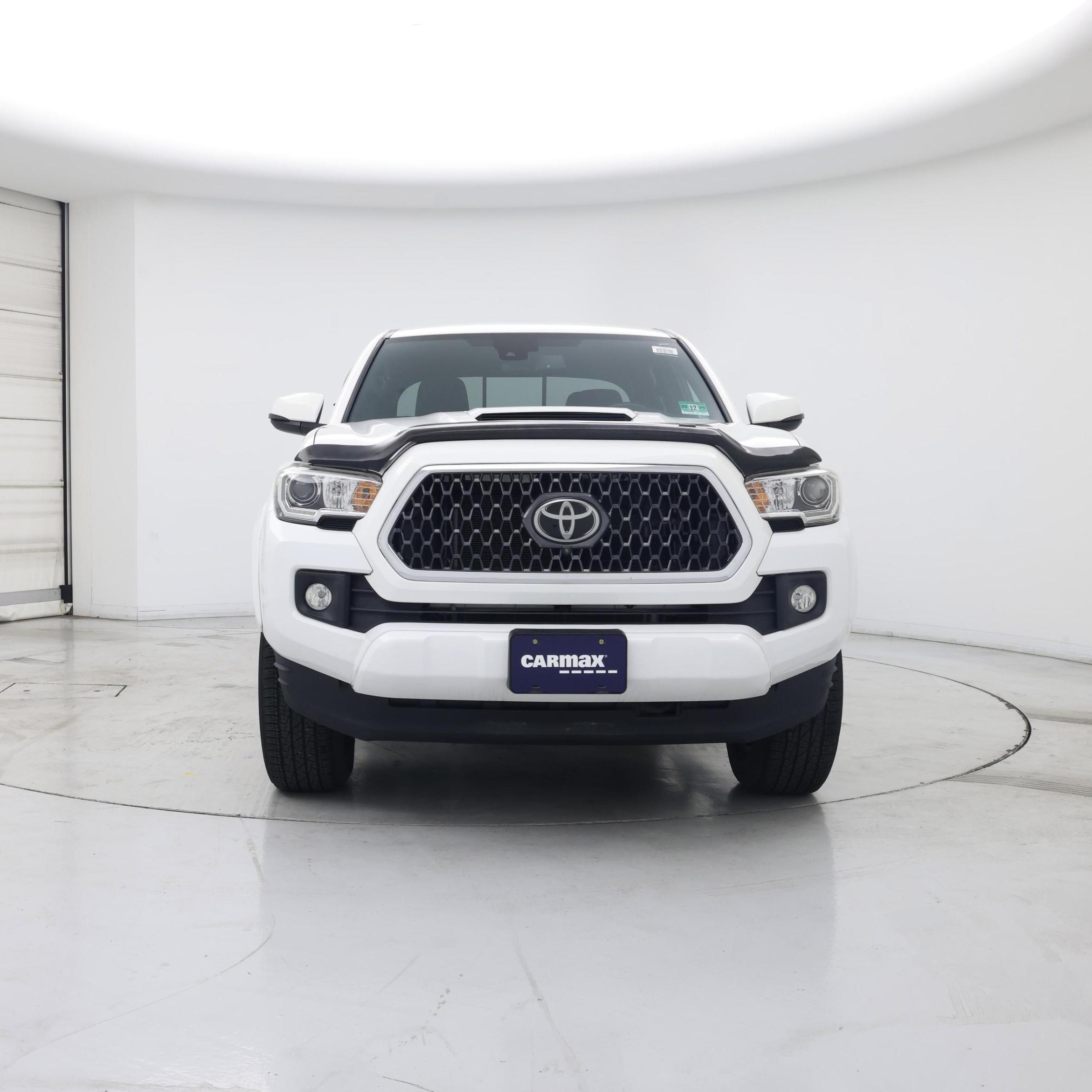 Thumbnail: 2019 Toyota Tacoma - 5