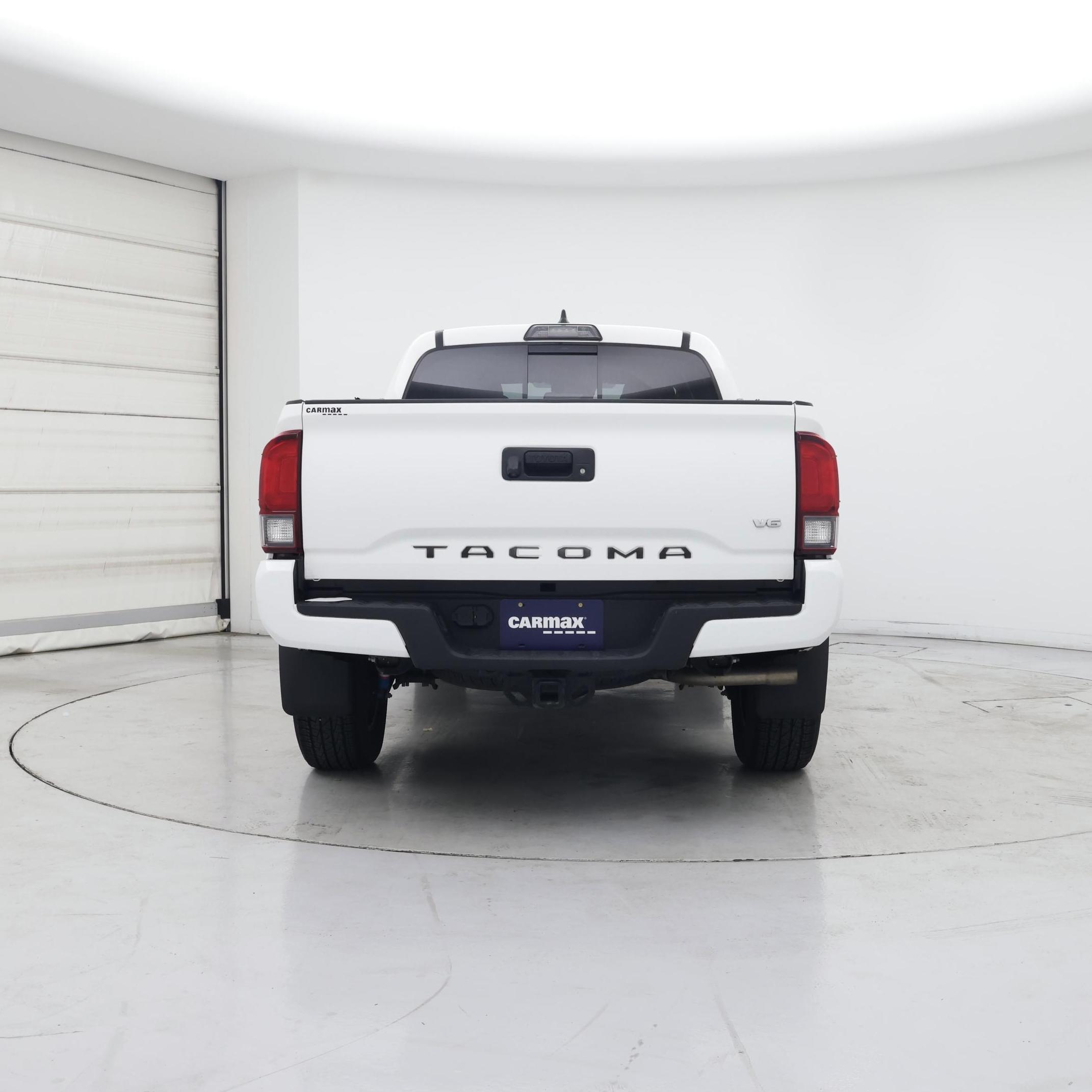 Thumbnail: 2019 Toyota Tacoma - 6