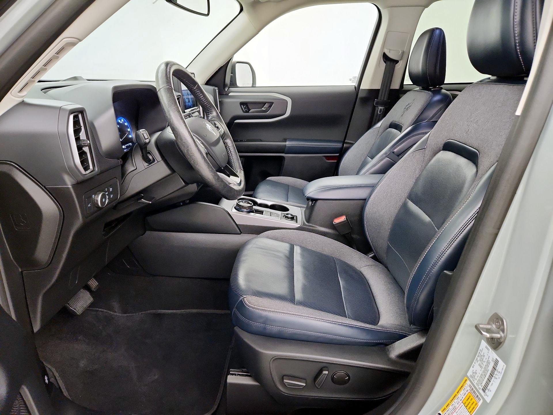 Thumbnail: 2021 Ford Bronco Sport - 11