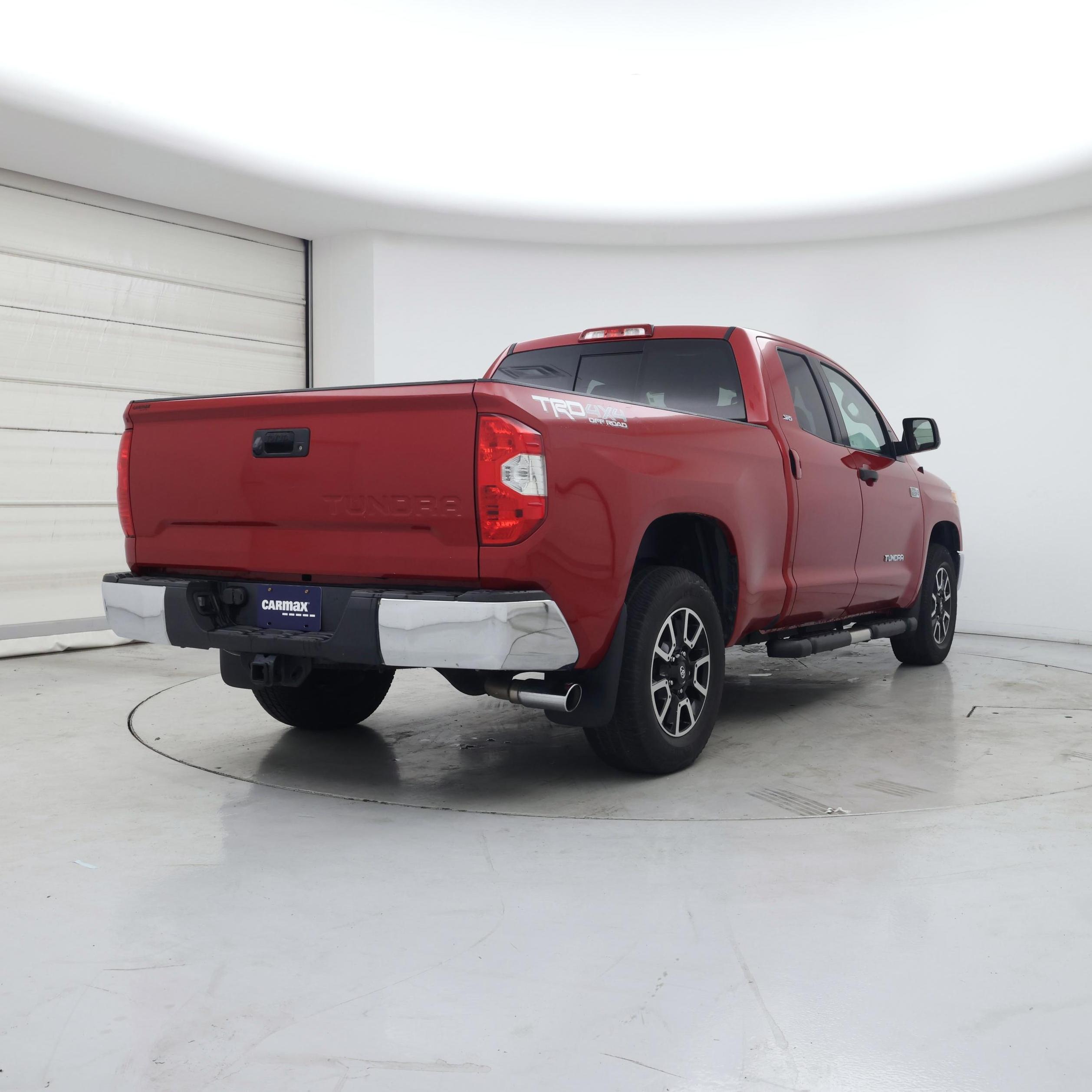 Thumbnail: 2017 Toyota Tundra - 8