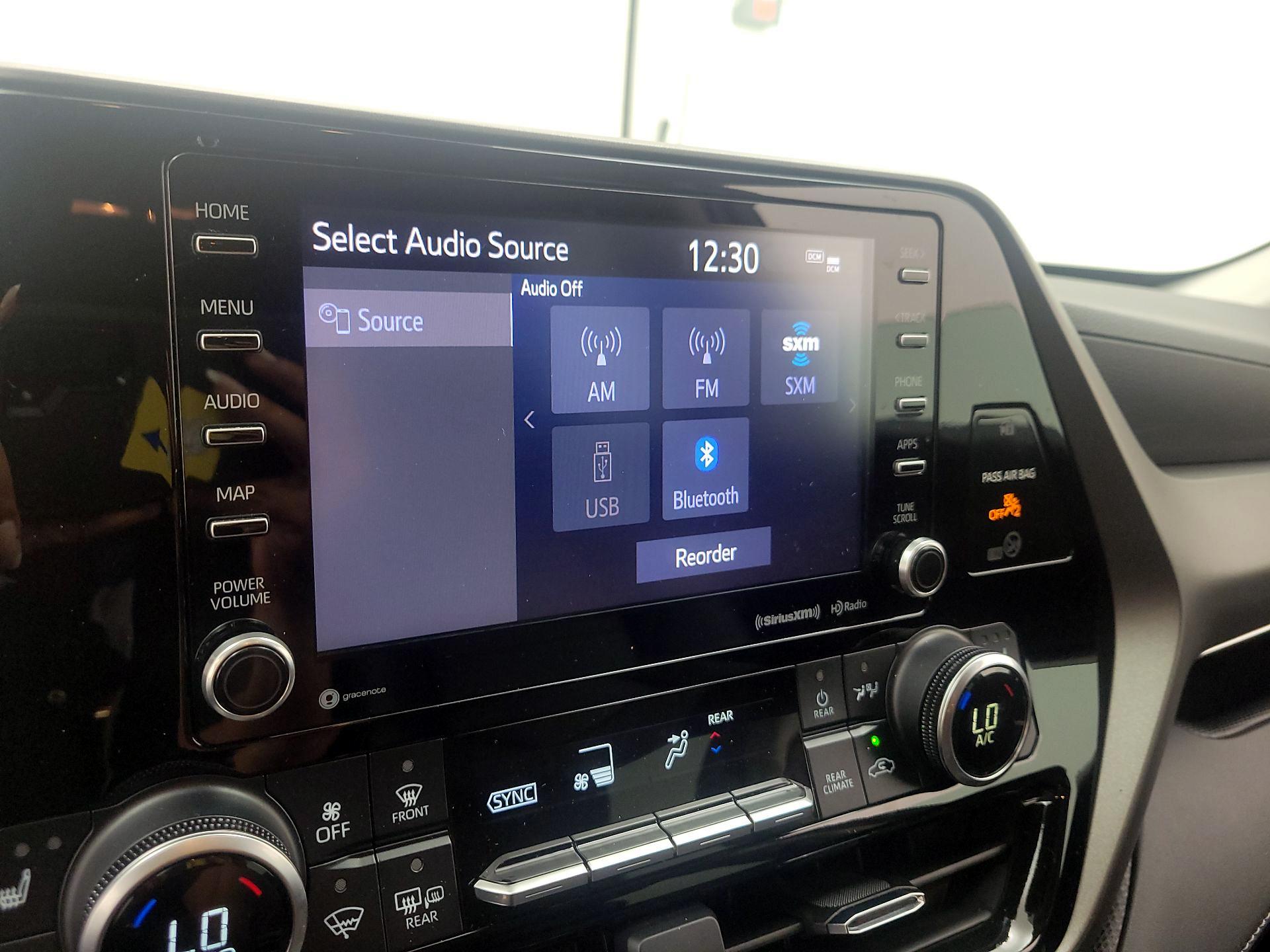 Thumbnail: 2021 Toyota Highlander - 16