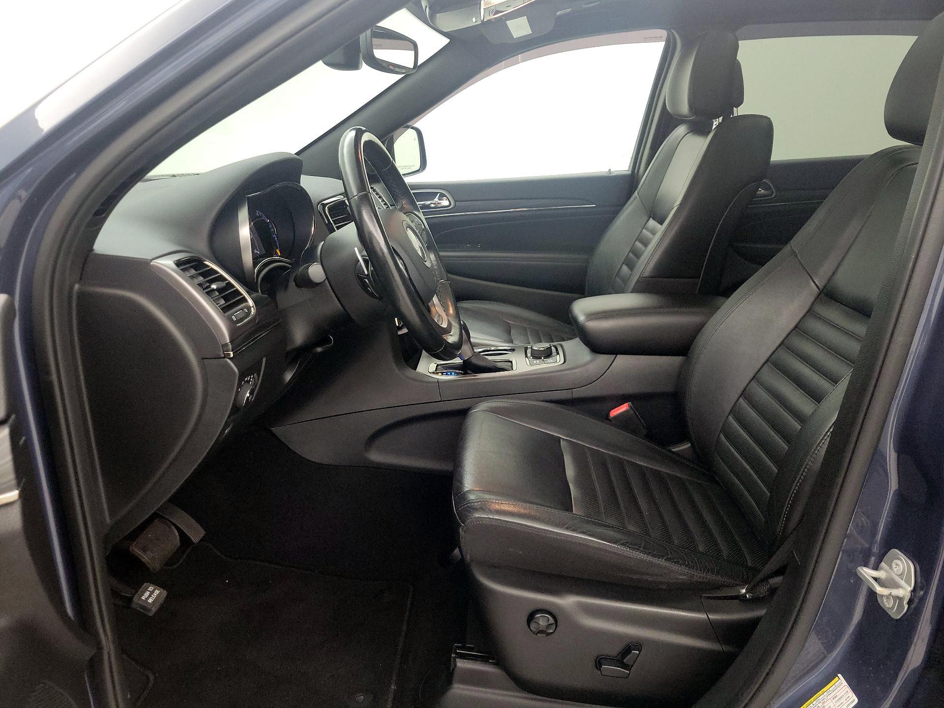 Thumbnail: 2020 Jeep Grand Cherokee - 11