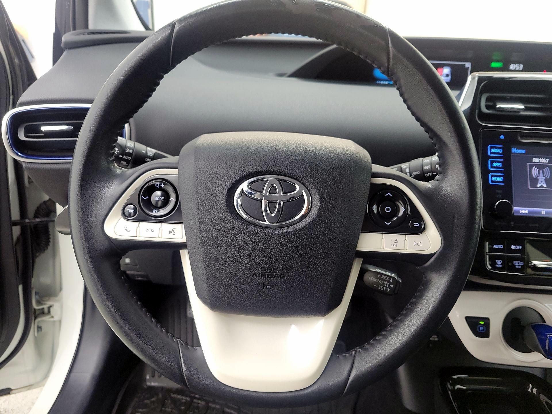Thumbnail: 2017 Toyota Prius - 10