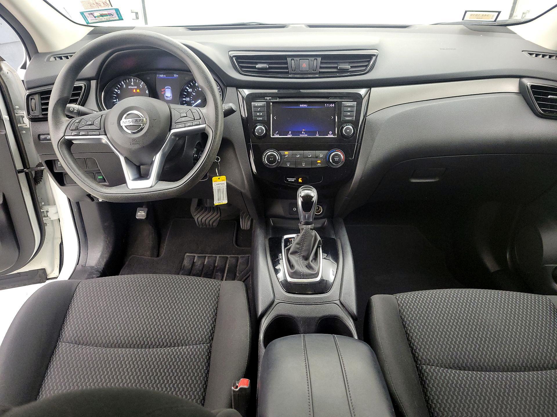 Thumbnail: 2019 Nissan Rogue Sport - 9