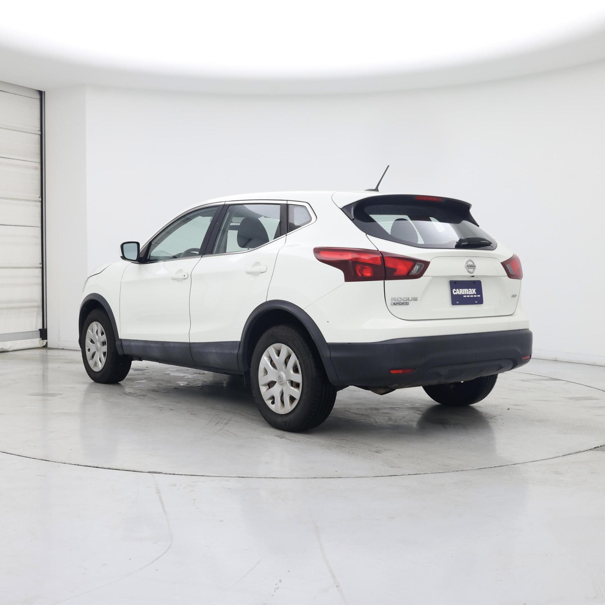 Thumbnail: 2019 Nissan Rogue Sport - 2